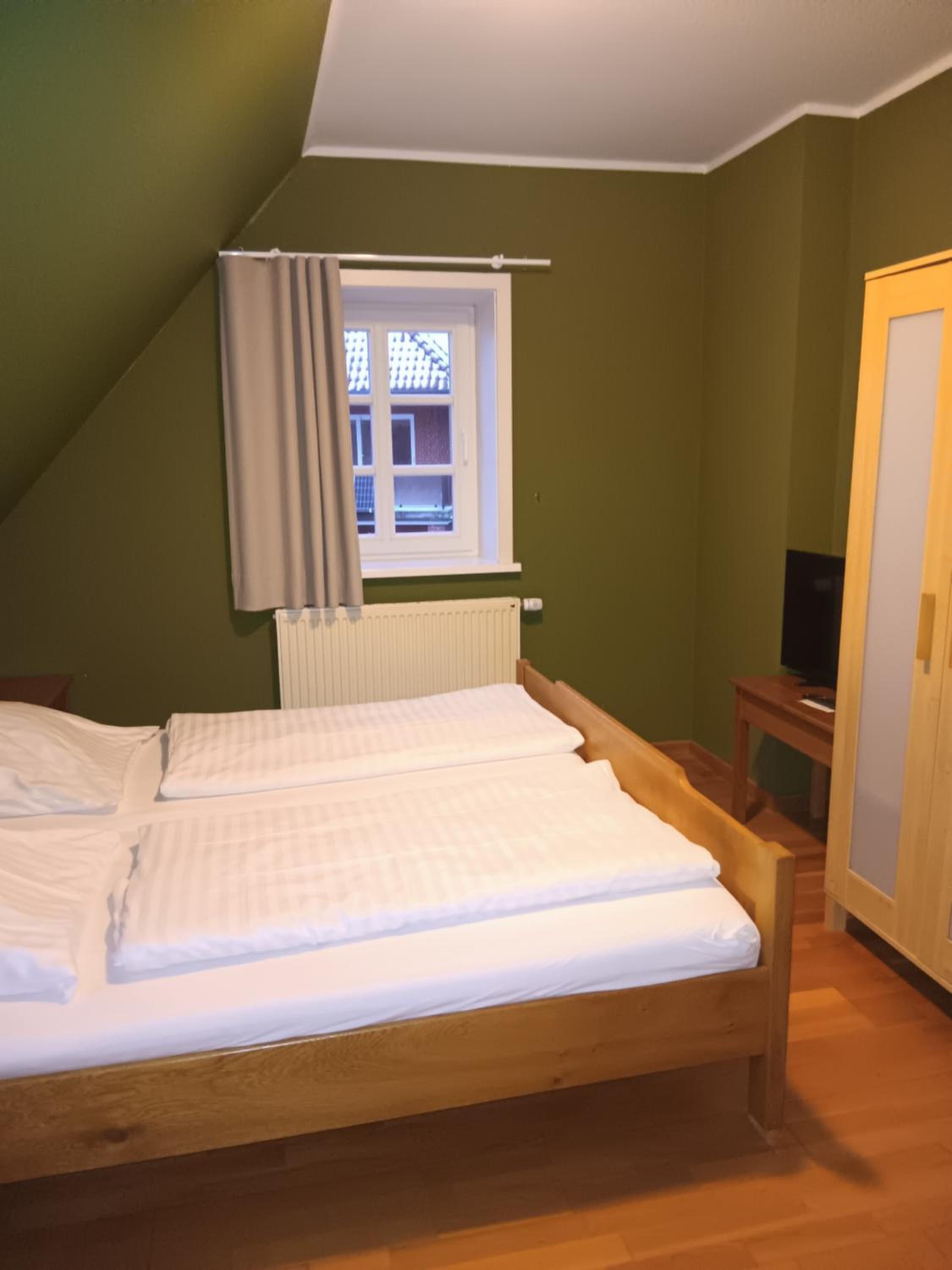 Double Room with Private Bathroom - Photo 1
