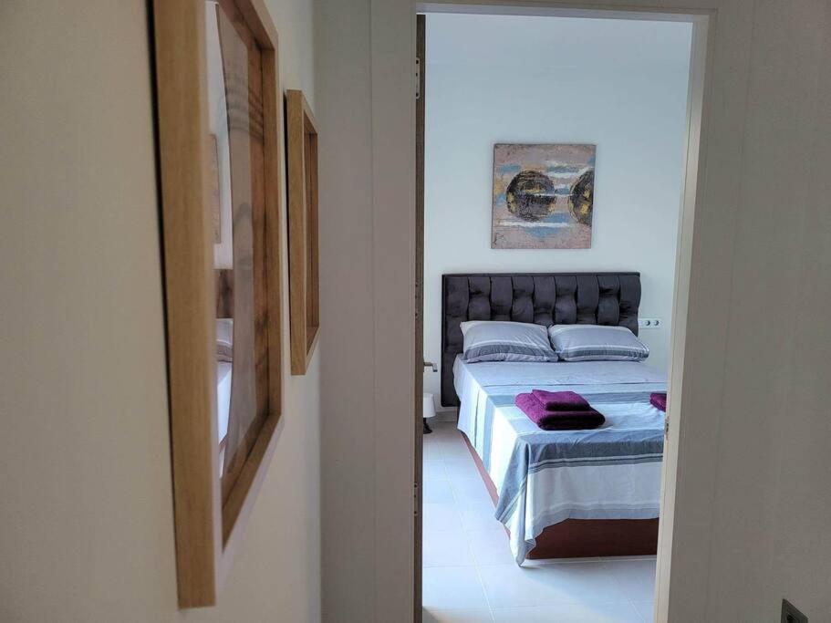 Villa de Tres Habitaciones