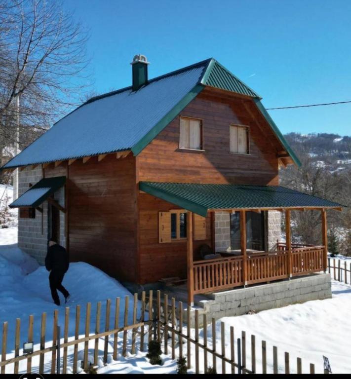 Three-Bedroom Villa photo 1