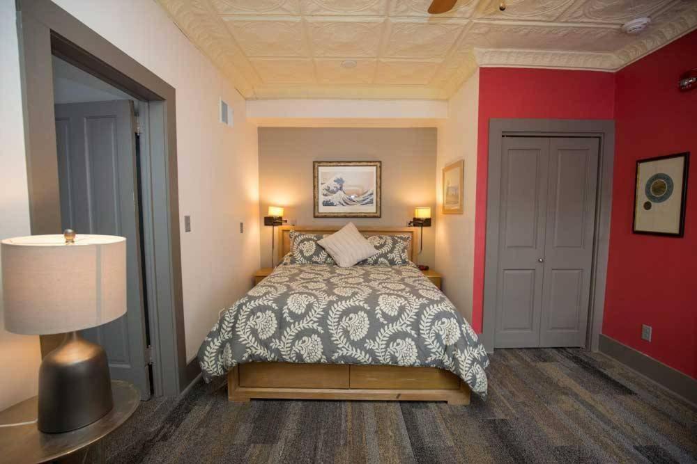 Deluxe Queen Room photo 3