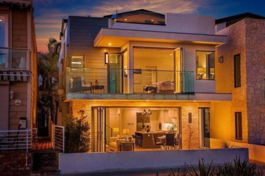Four-Bedroom House photo 2