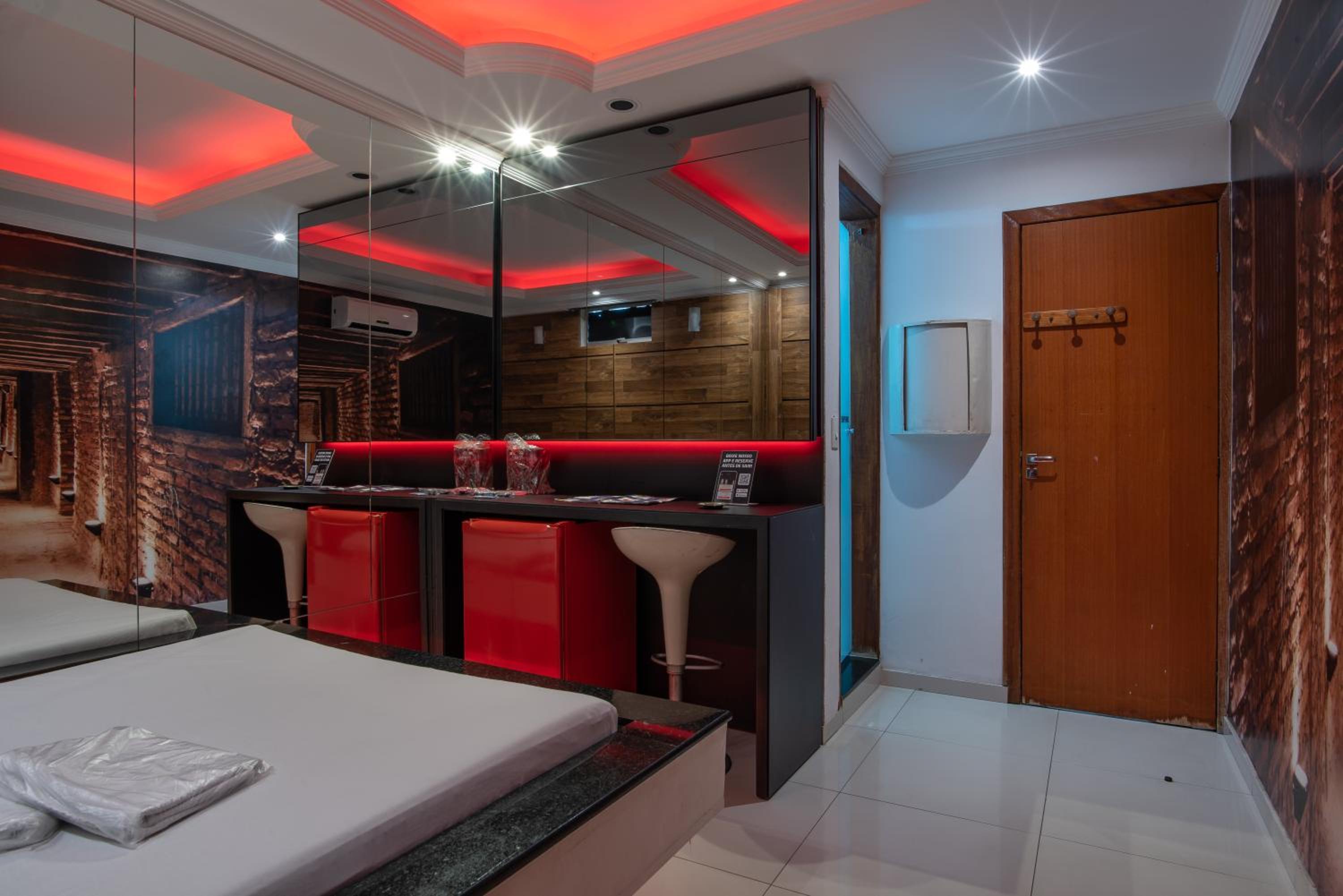 Classic Double Room - Photo 21