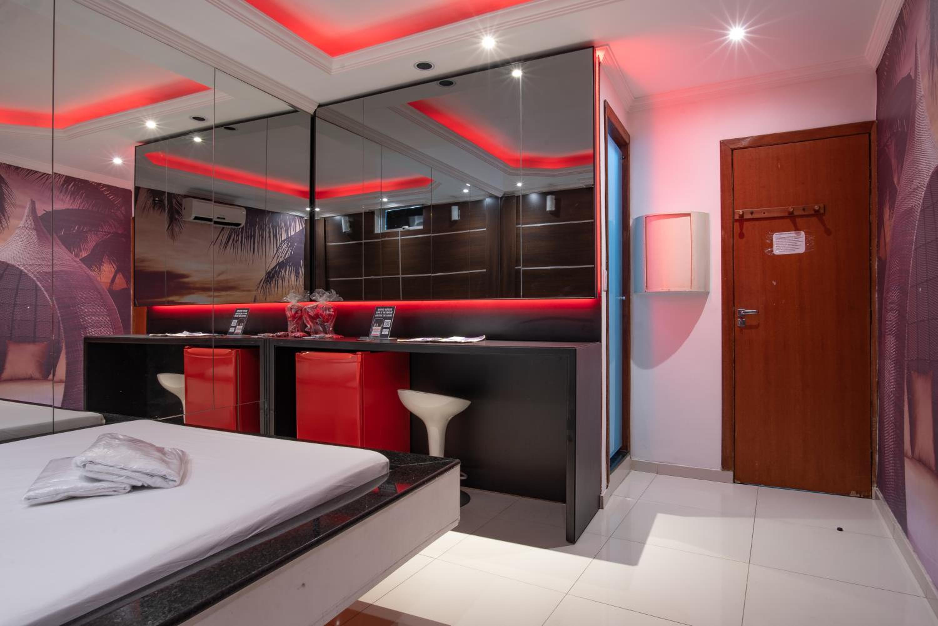 Classic Double Room - Photo 13