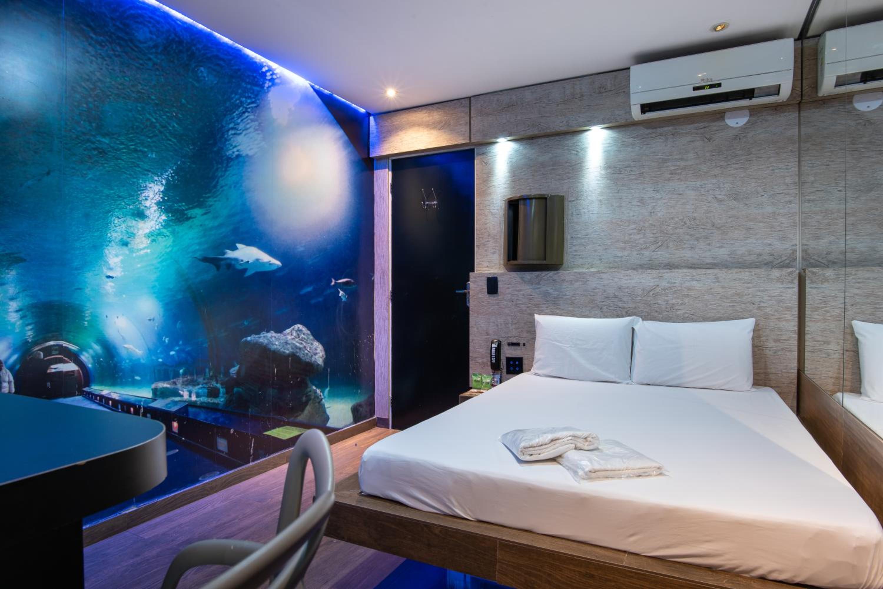 Standard Suite - Photo 15