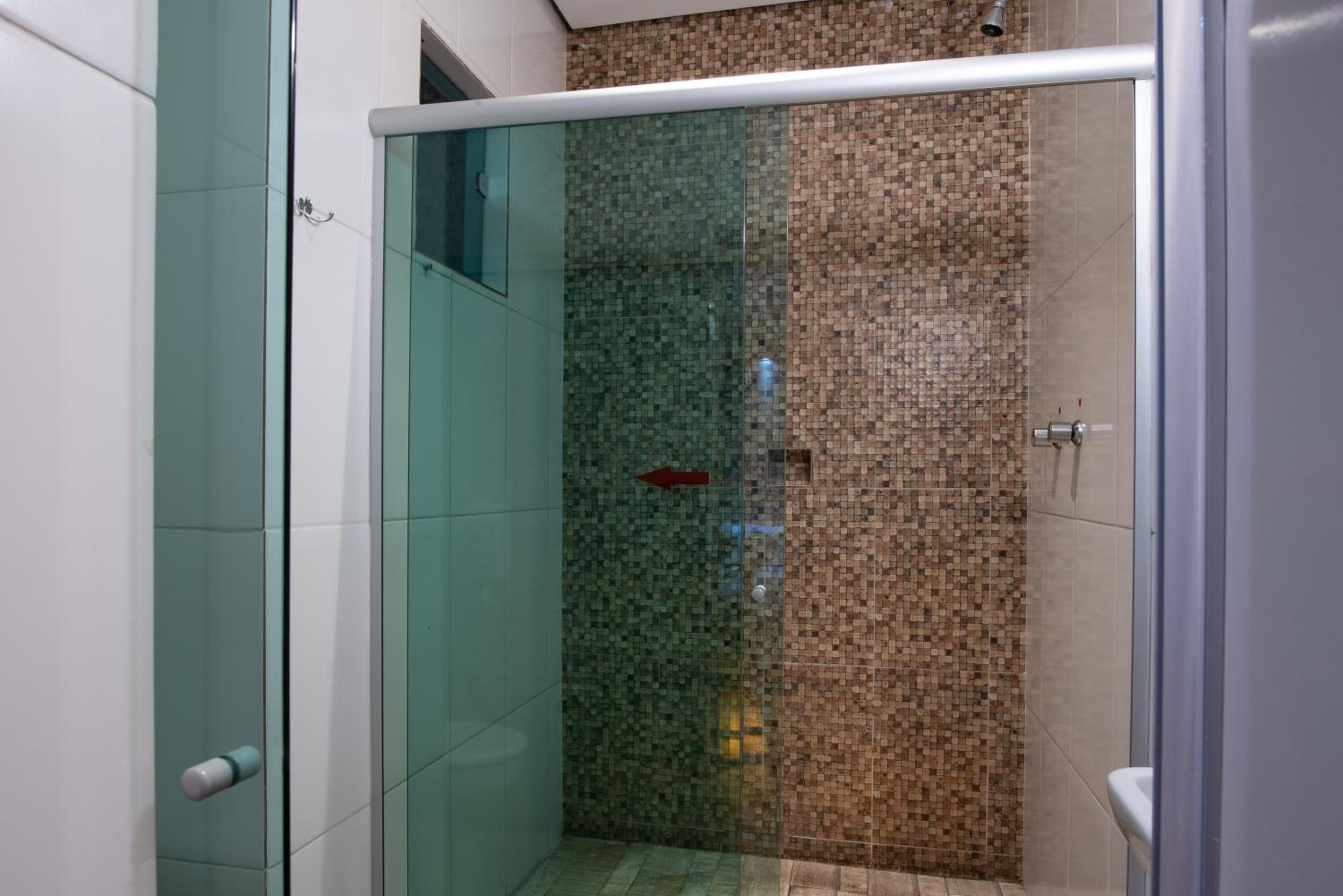 Standard Suite - Photo 18
