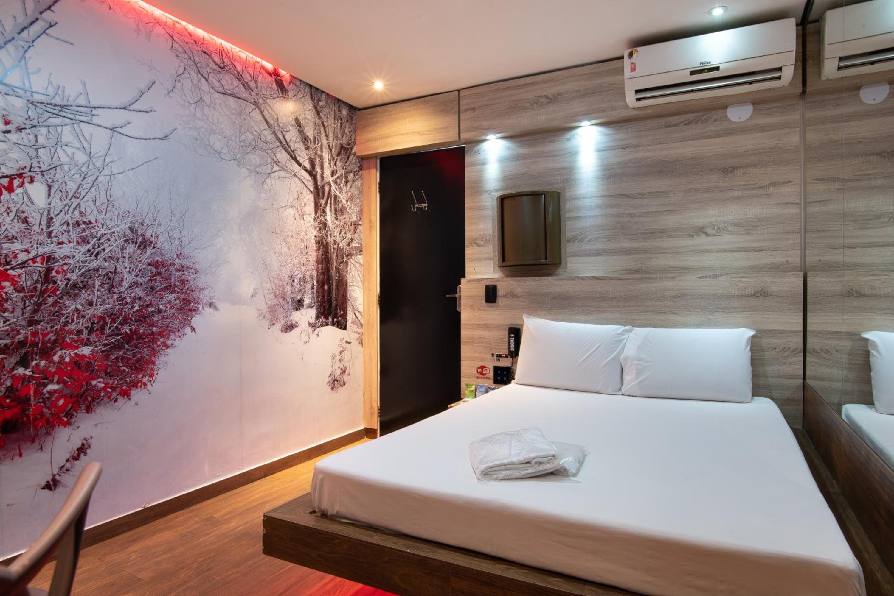 Standard Suite - Photo 21
