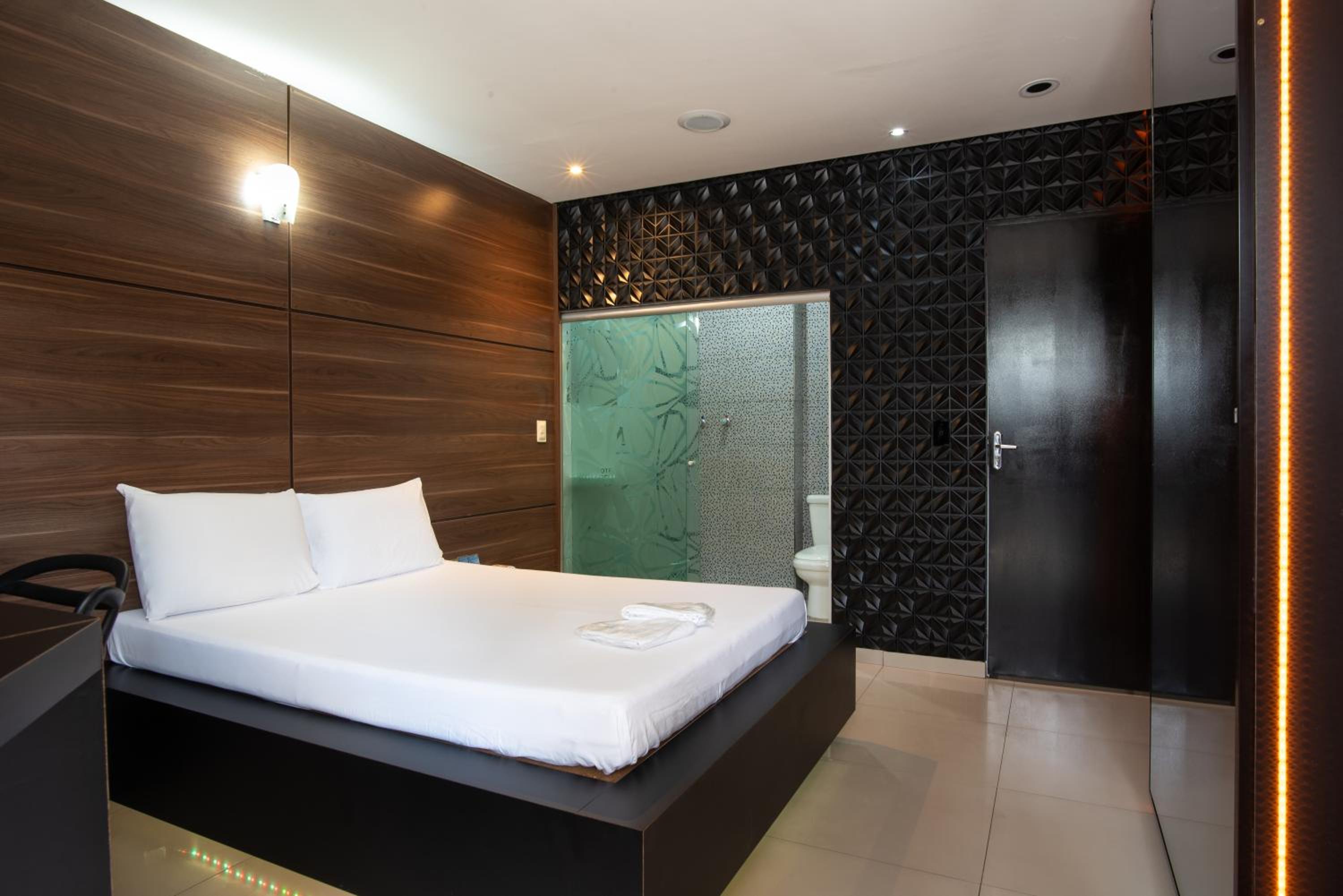 Superior Suite - Photo 1