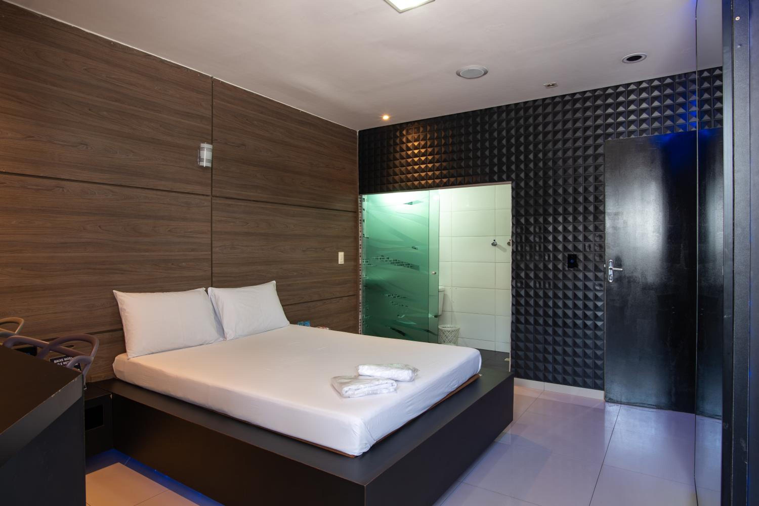Superior Suite - Photo 4