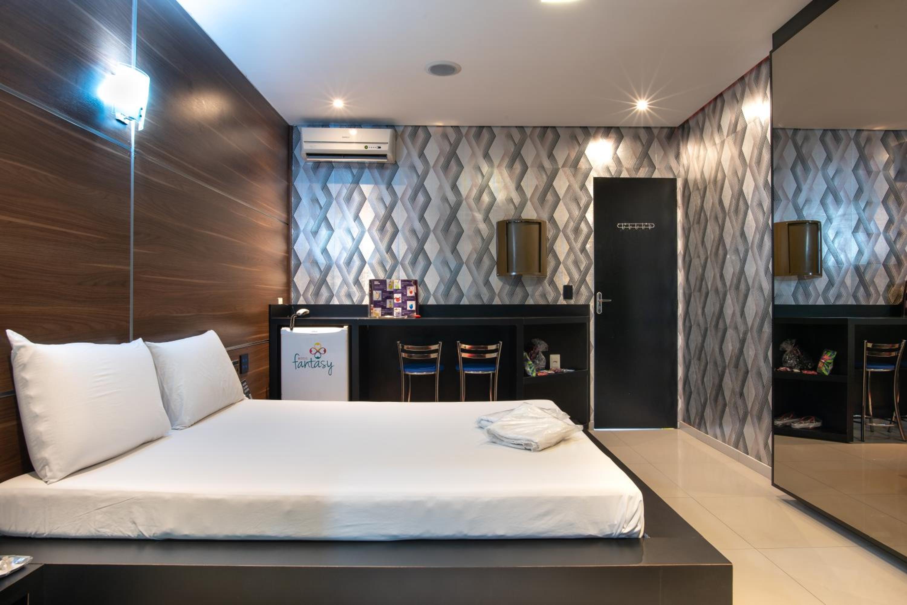 Superior Suite - Photo 6
