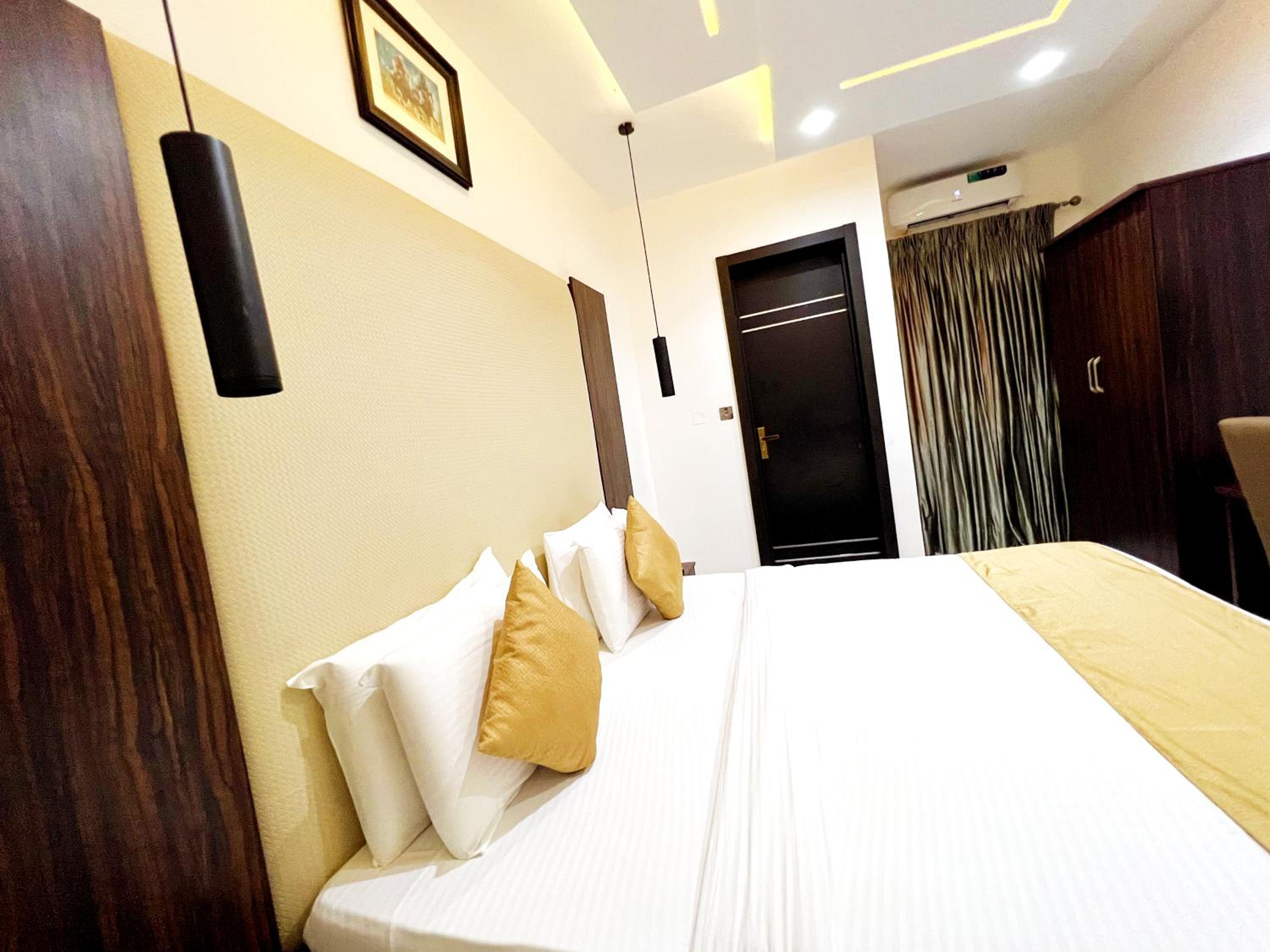 Standard Single Room