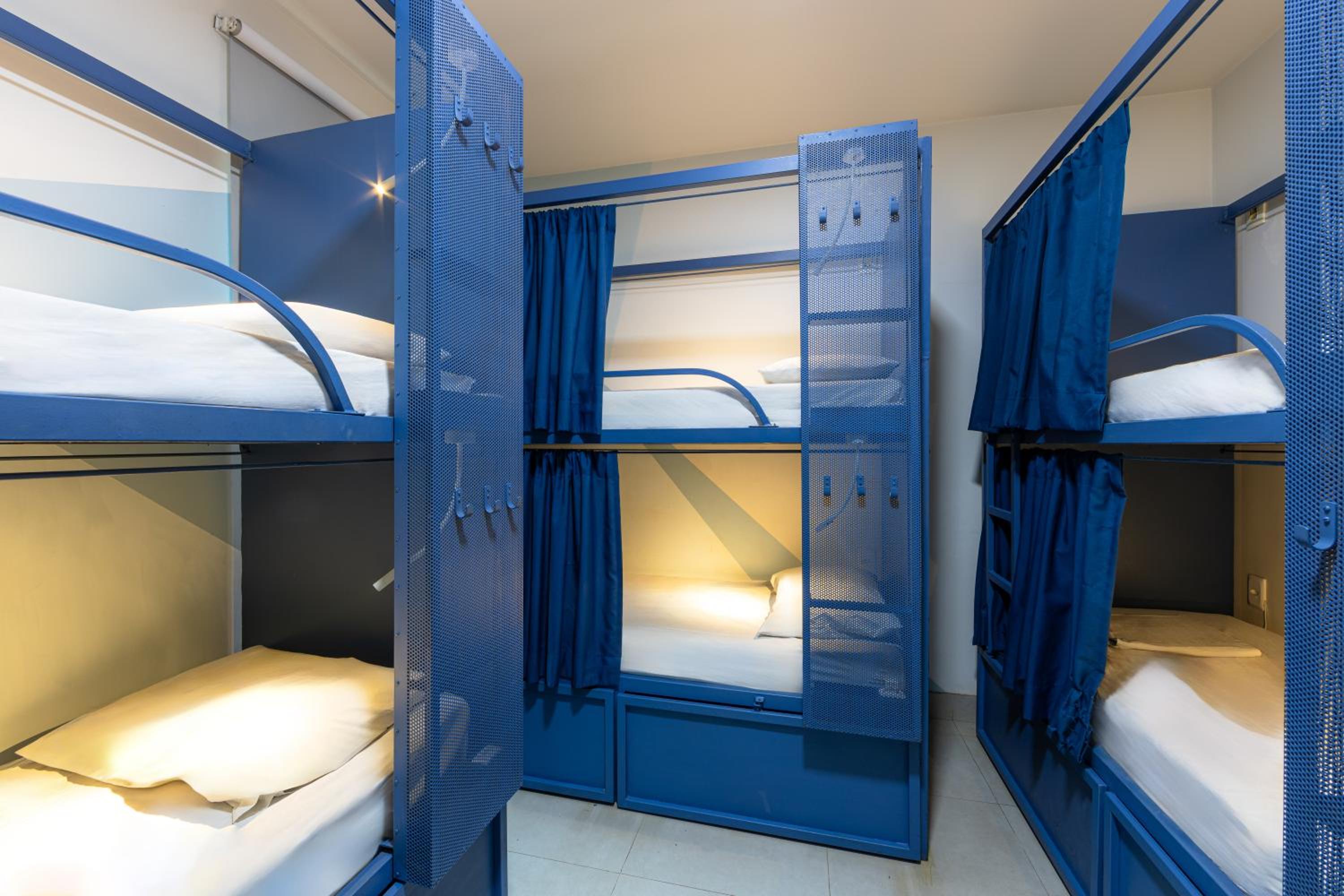 Bed in 8-Bed Mixed Dormitory Room