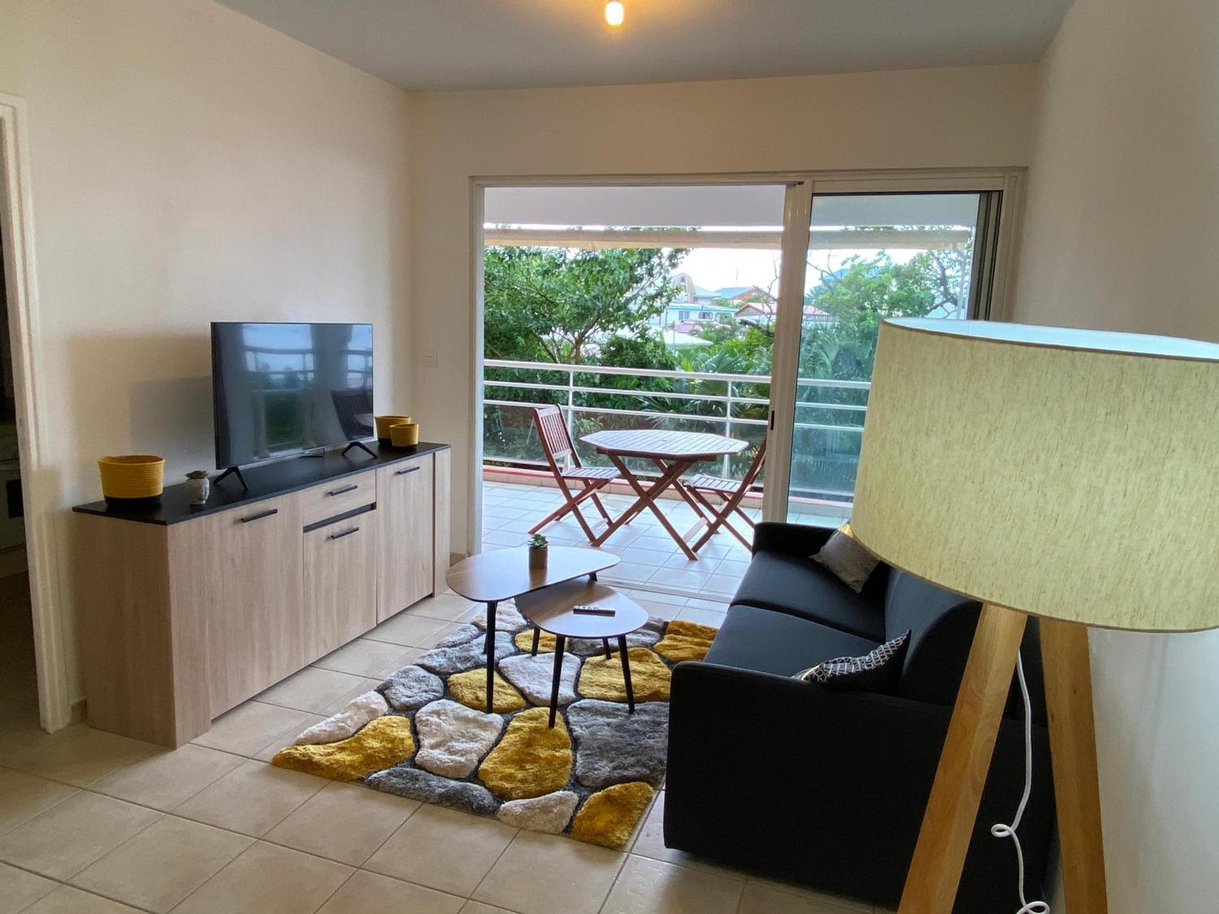 Apartment photo 1