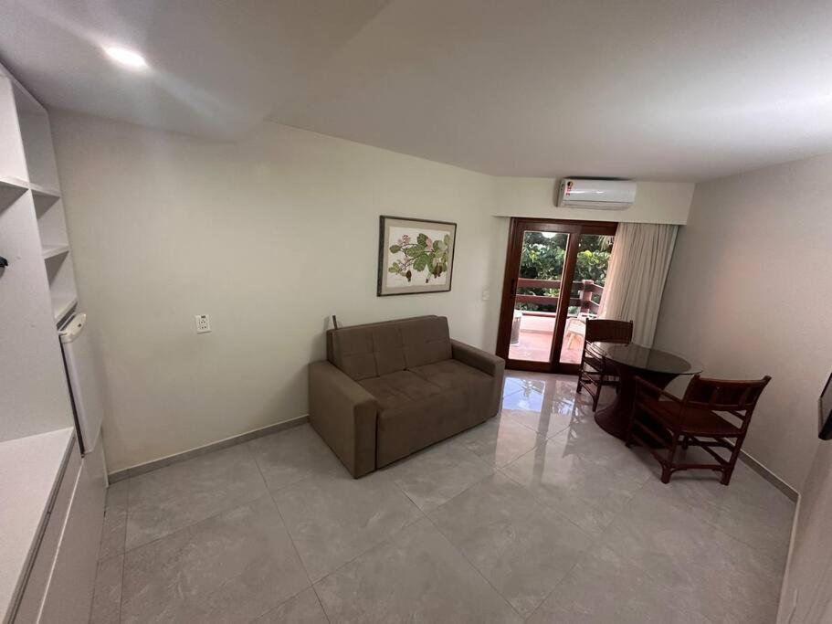 Apartment with Lake View