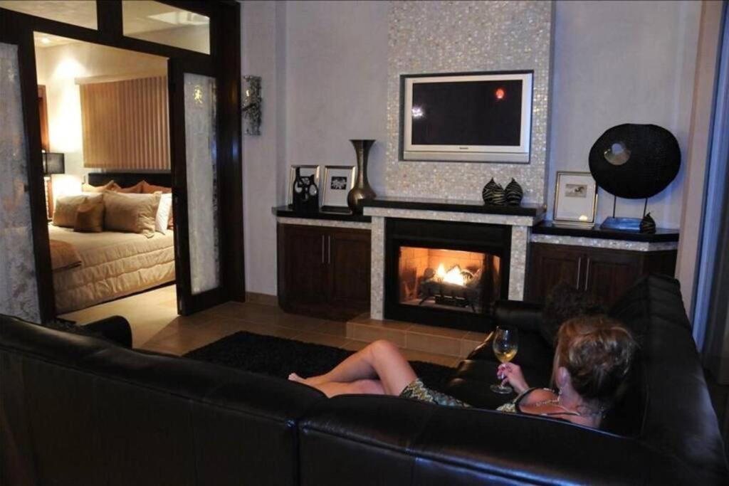 One-Bedroom House photo 2