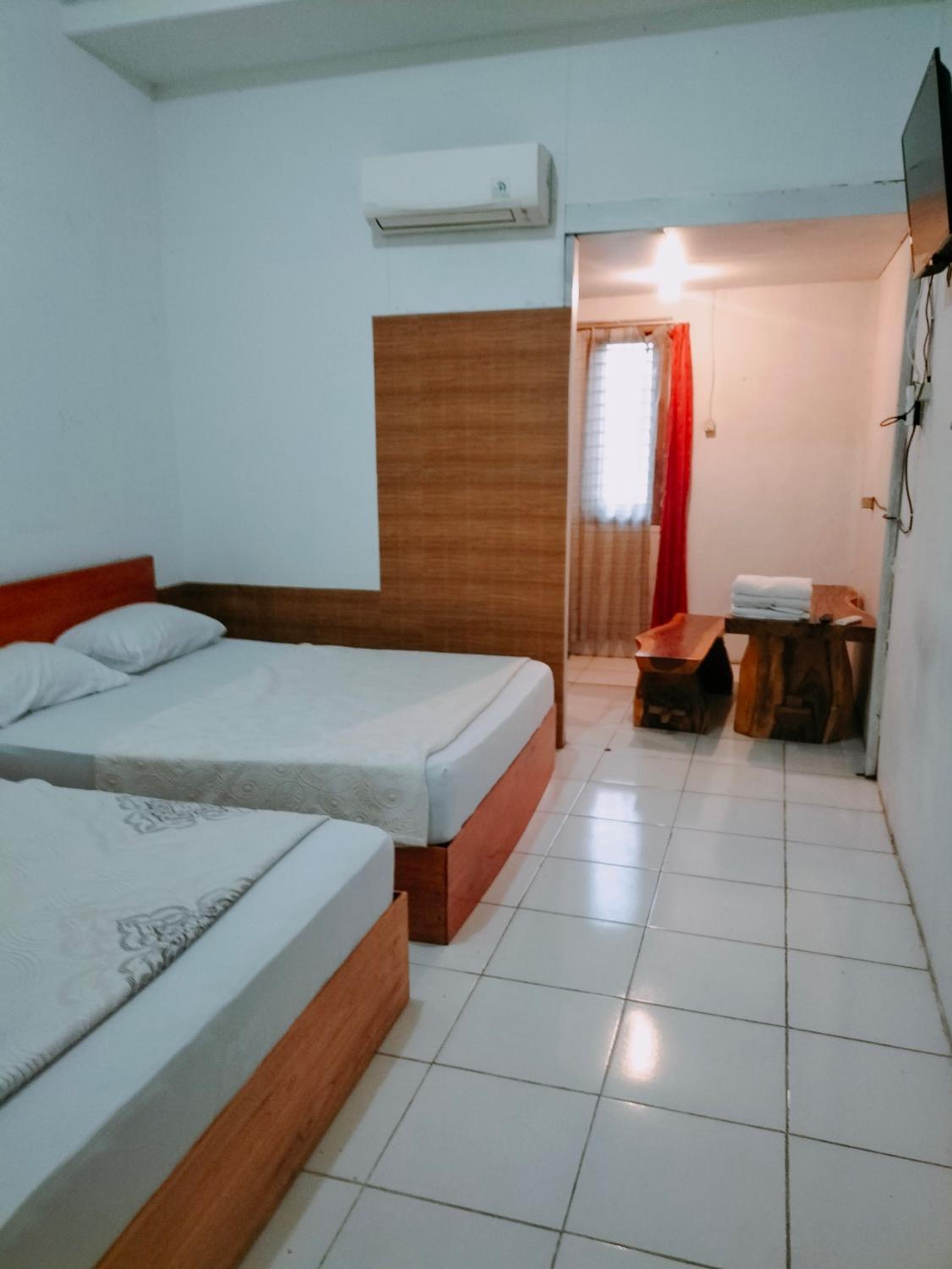 Bed In 6-Bed Dormitory Room photo 3