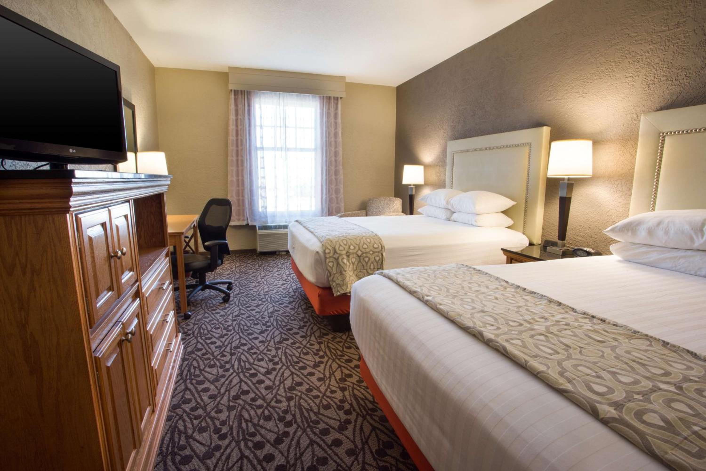 Deluxe Queen Room with Two Queen Beds - Photo 1