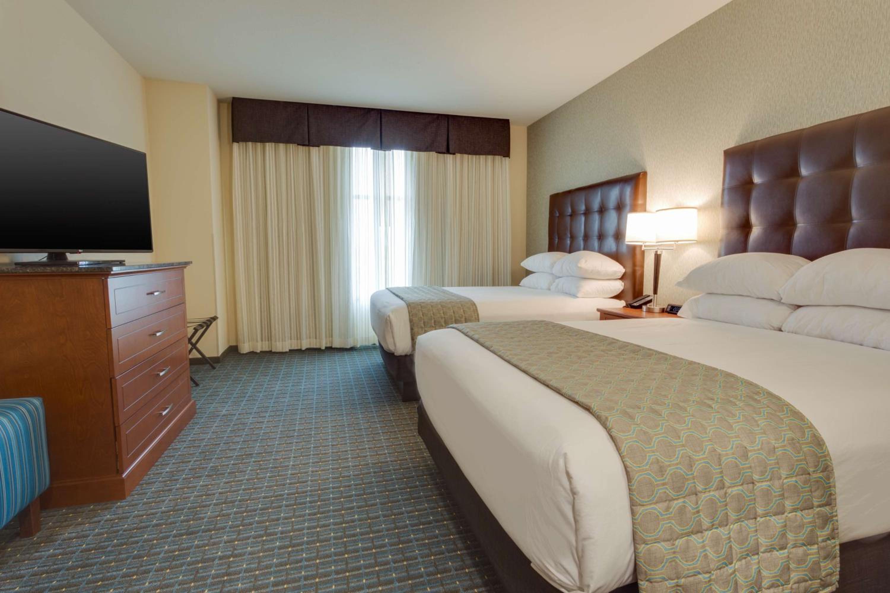 Queen Suite with Two Queen Beds - High Floor