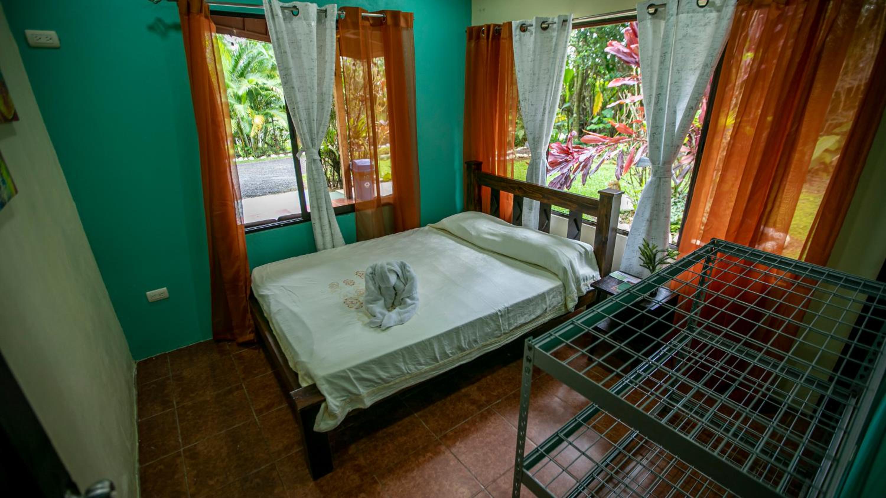 Four-Bedroom House photo 2