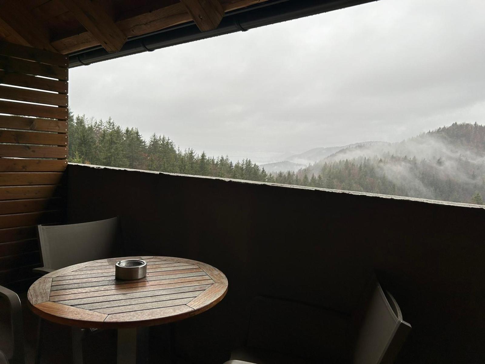 Quadruple Room with Mountain View photo 3