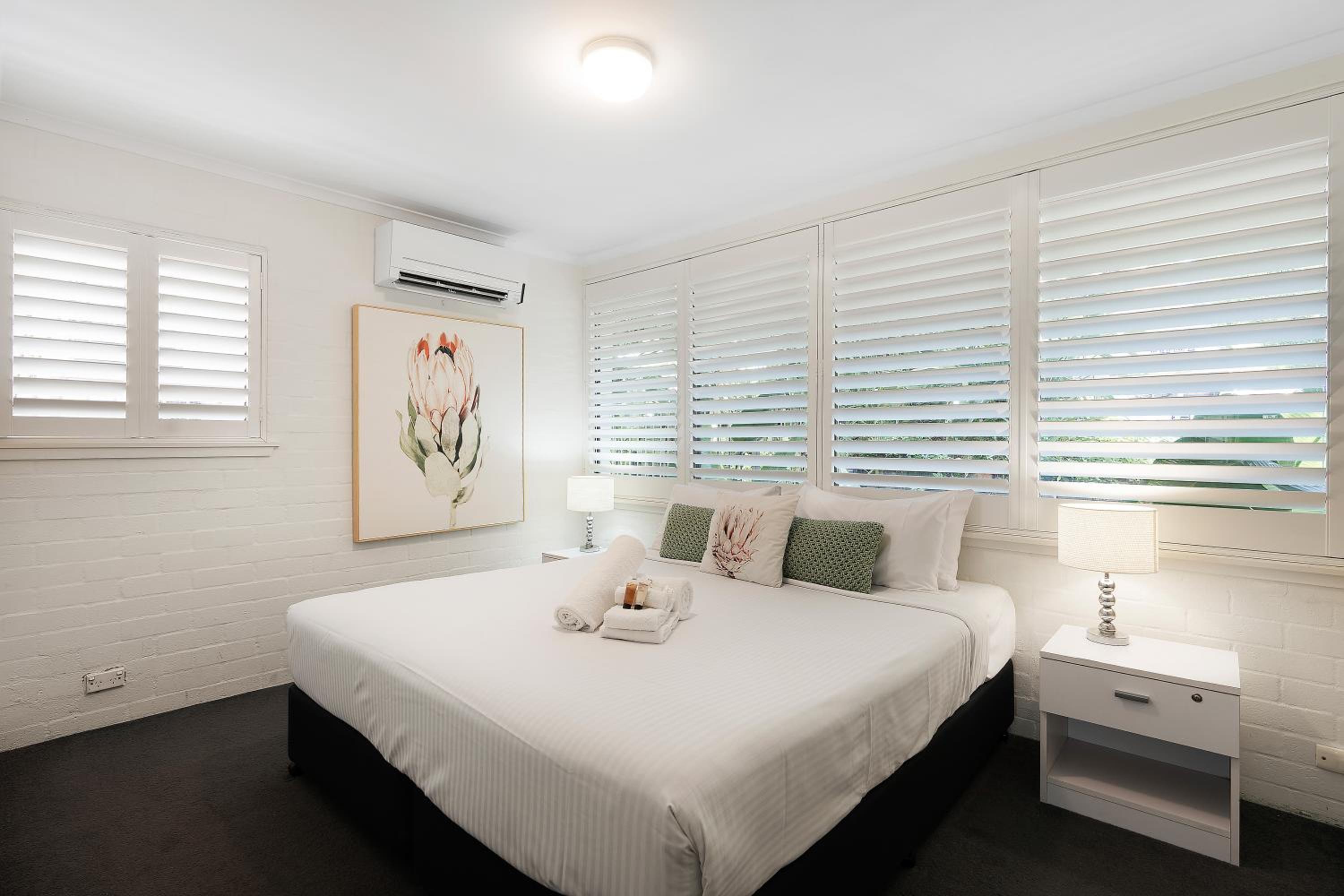 Two-Bedroom Standard photo 3