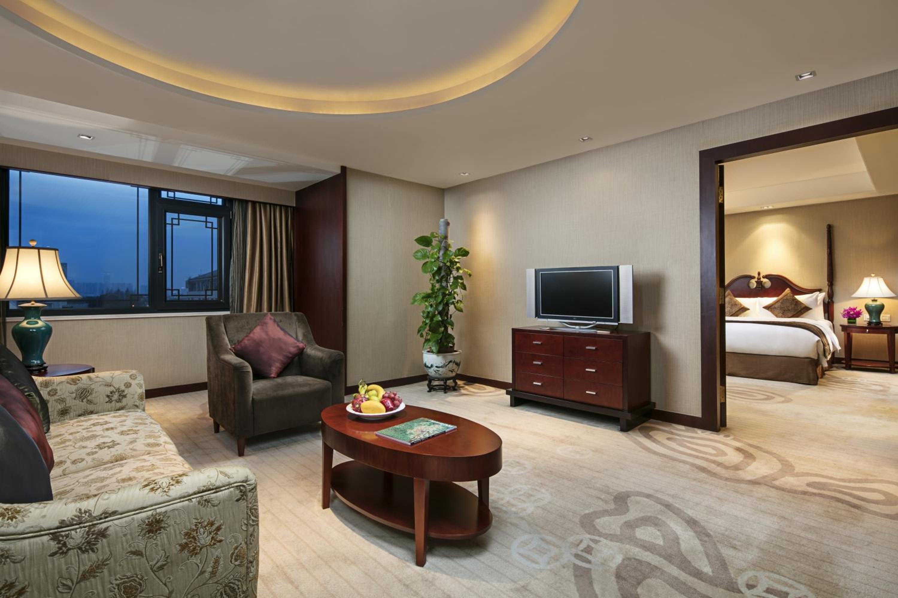 Executive Suite 1 King Nonsmoking - Photo 5