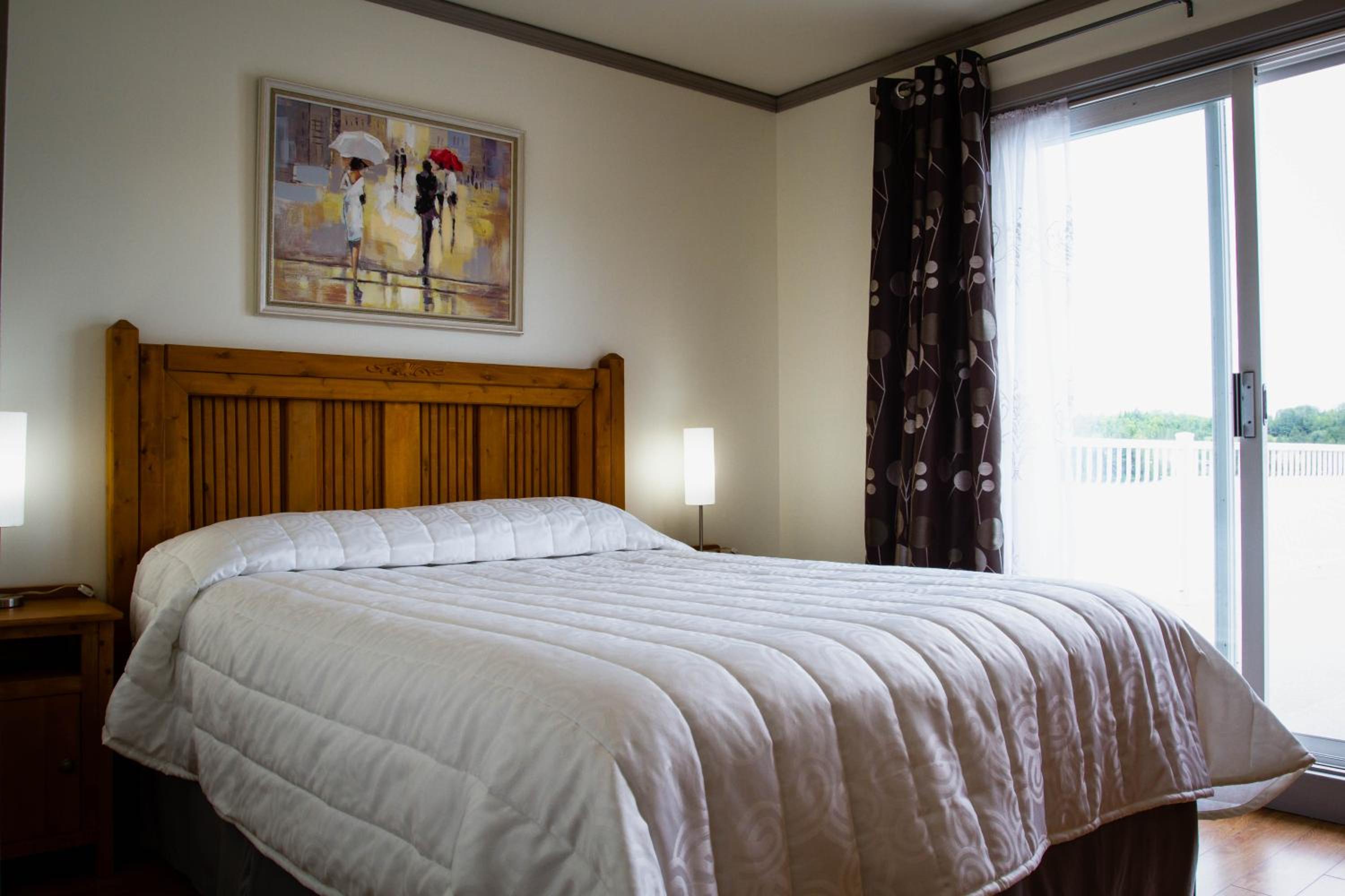 Suite with Lake View