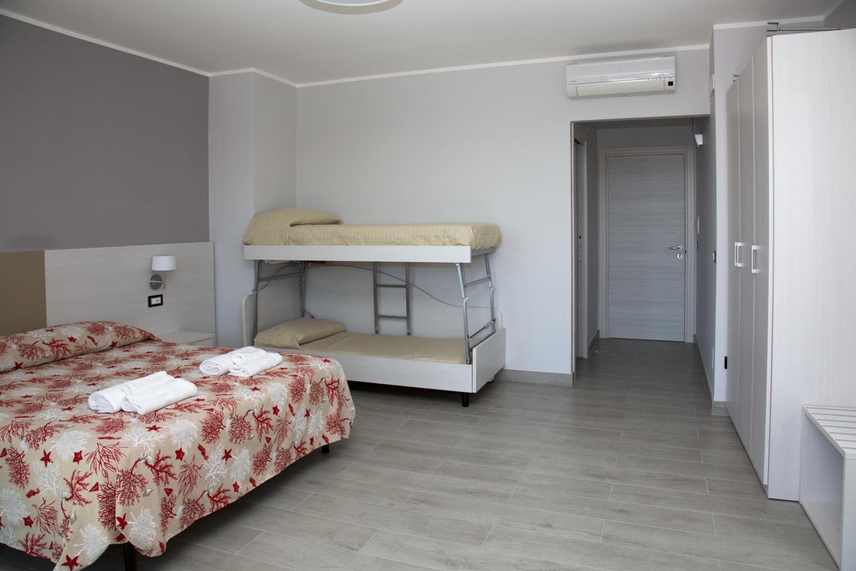 Quadruple Room photo 1