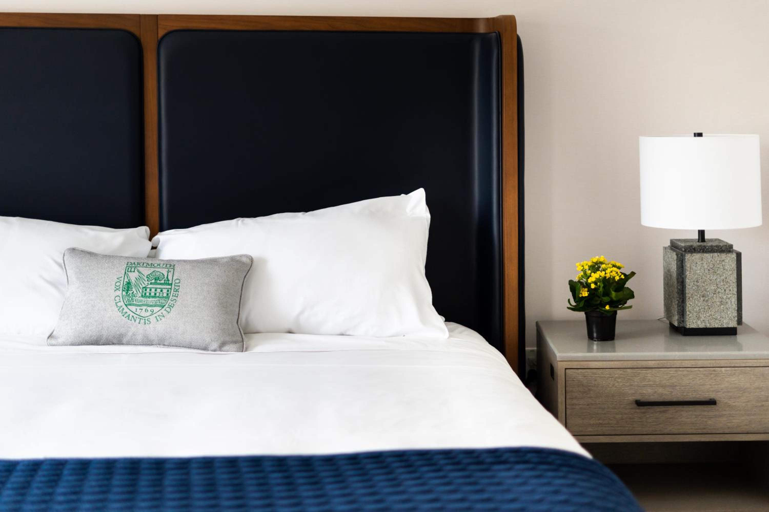 Classic King Room with Campus View