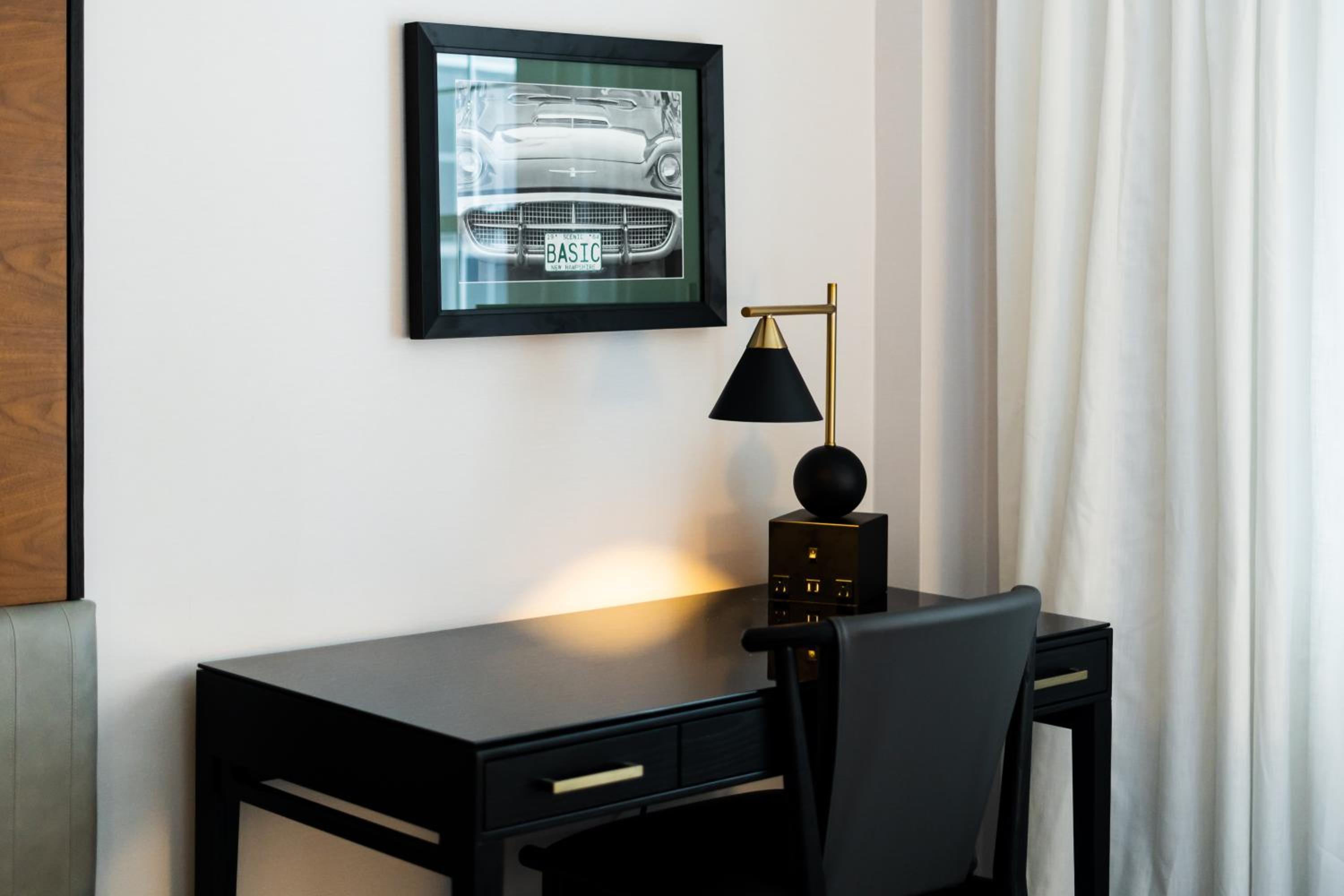 Classic King Room - Photo 4