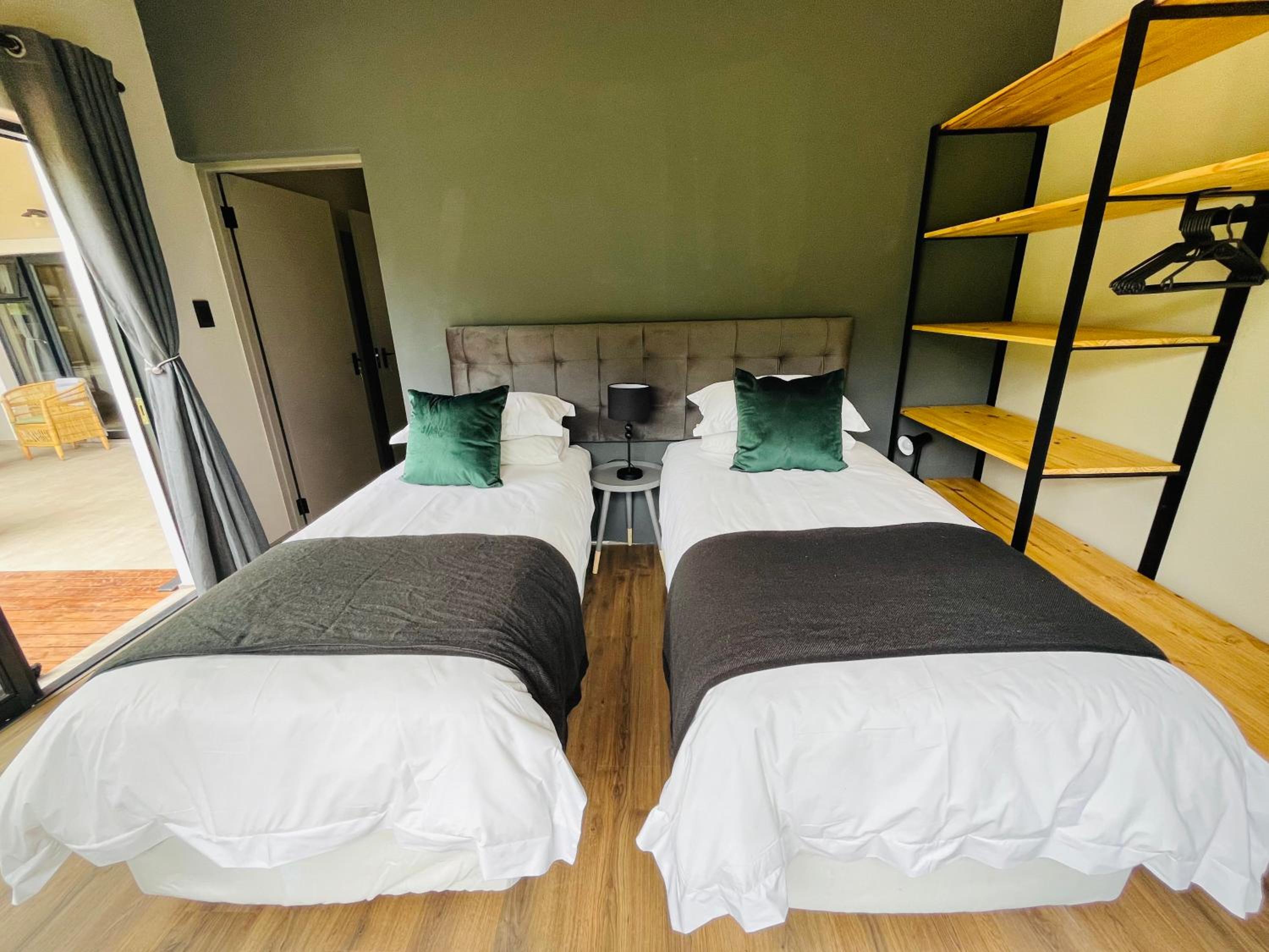 Superior Chalet - Photo 9