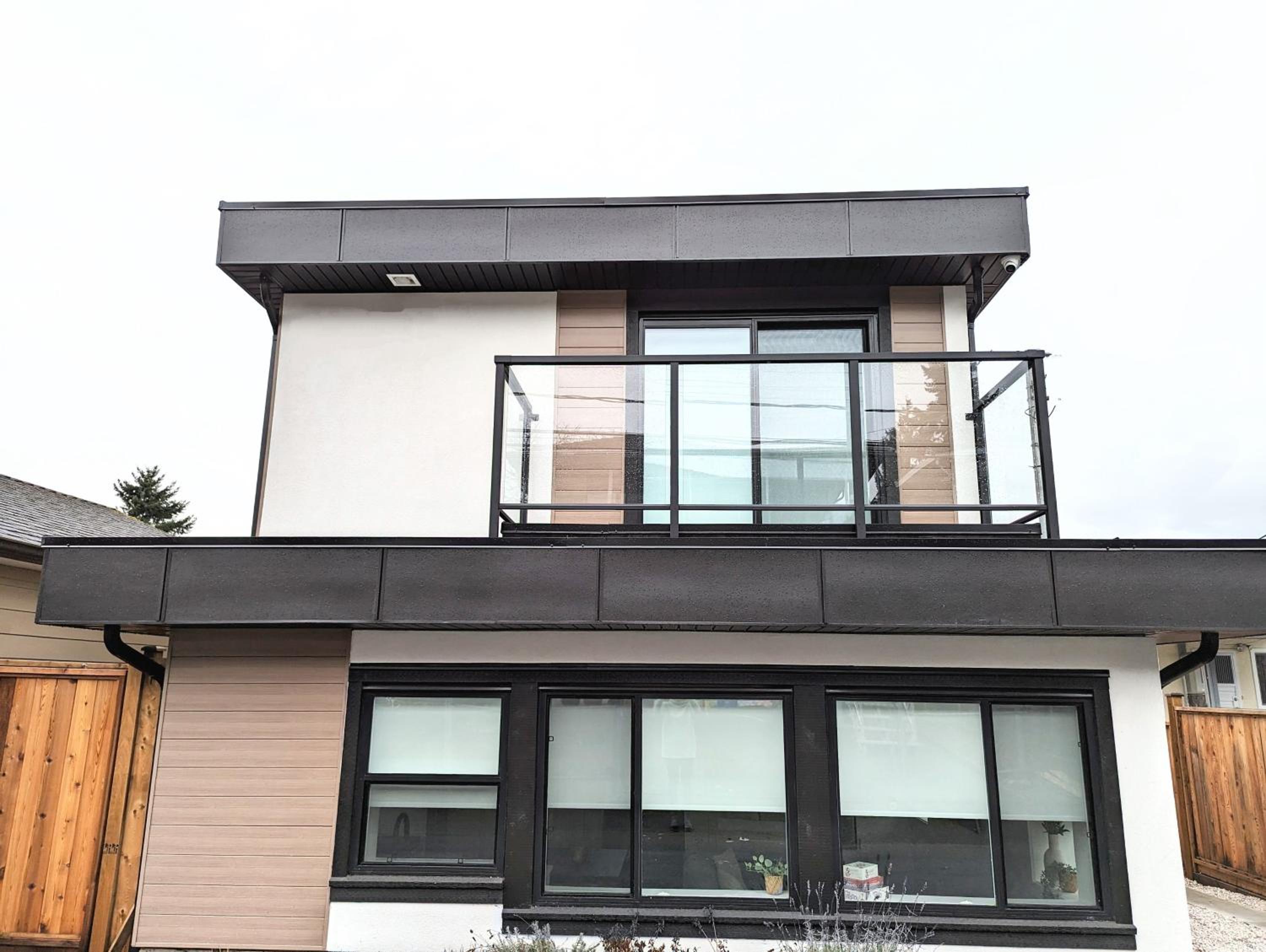 Two-Bedroom House photo 3