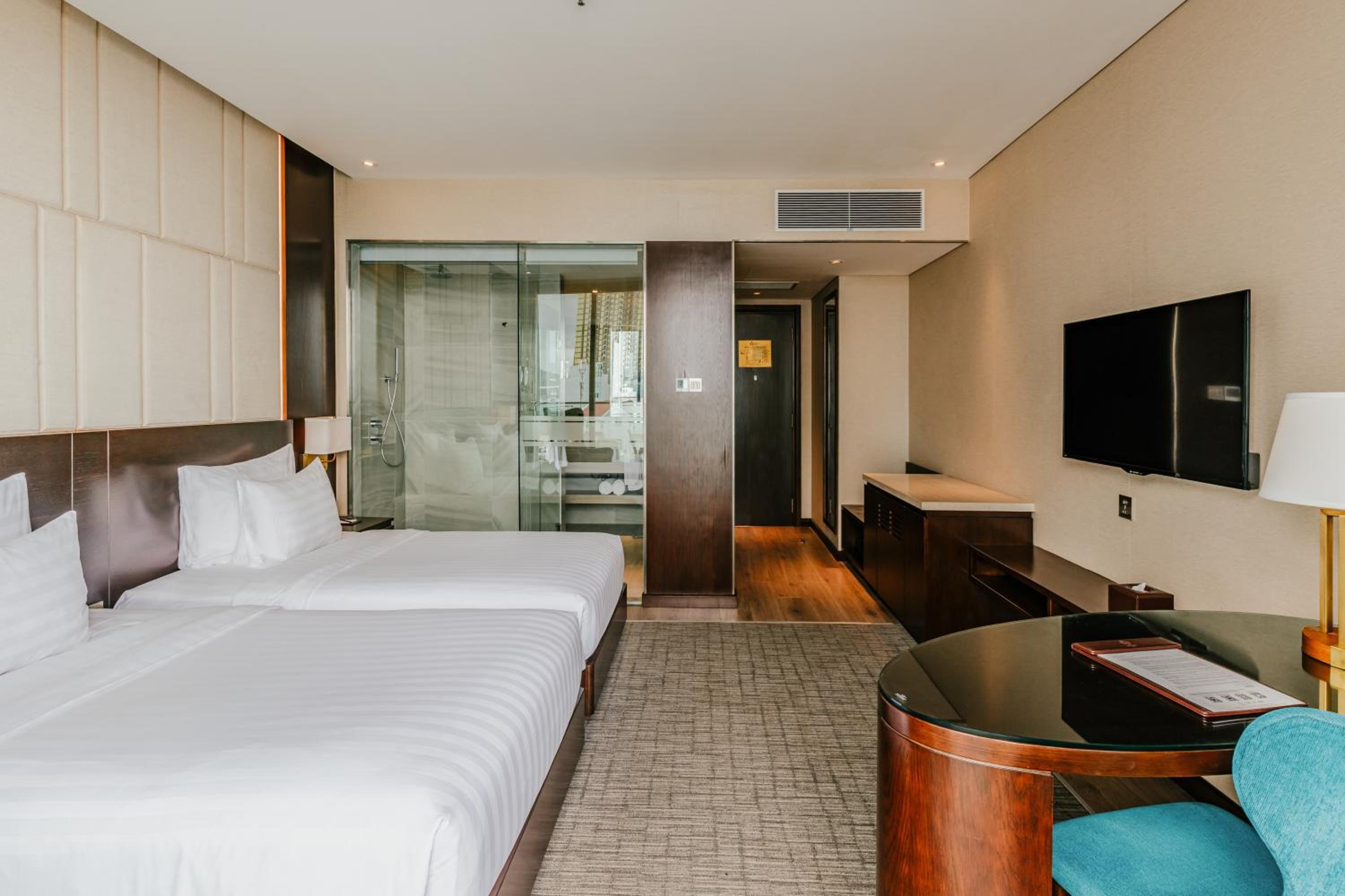 Superior Double or Twin Room No View - Photo 1