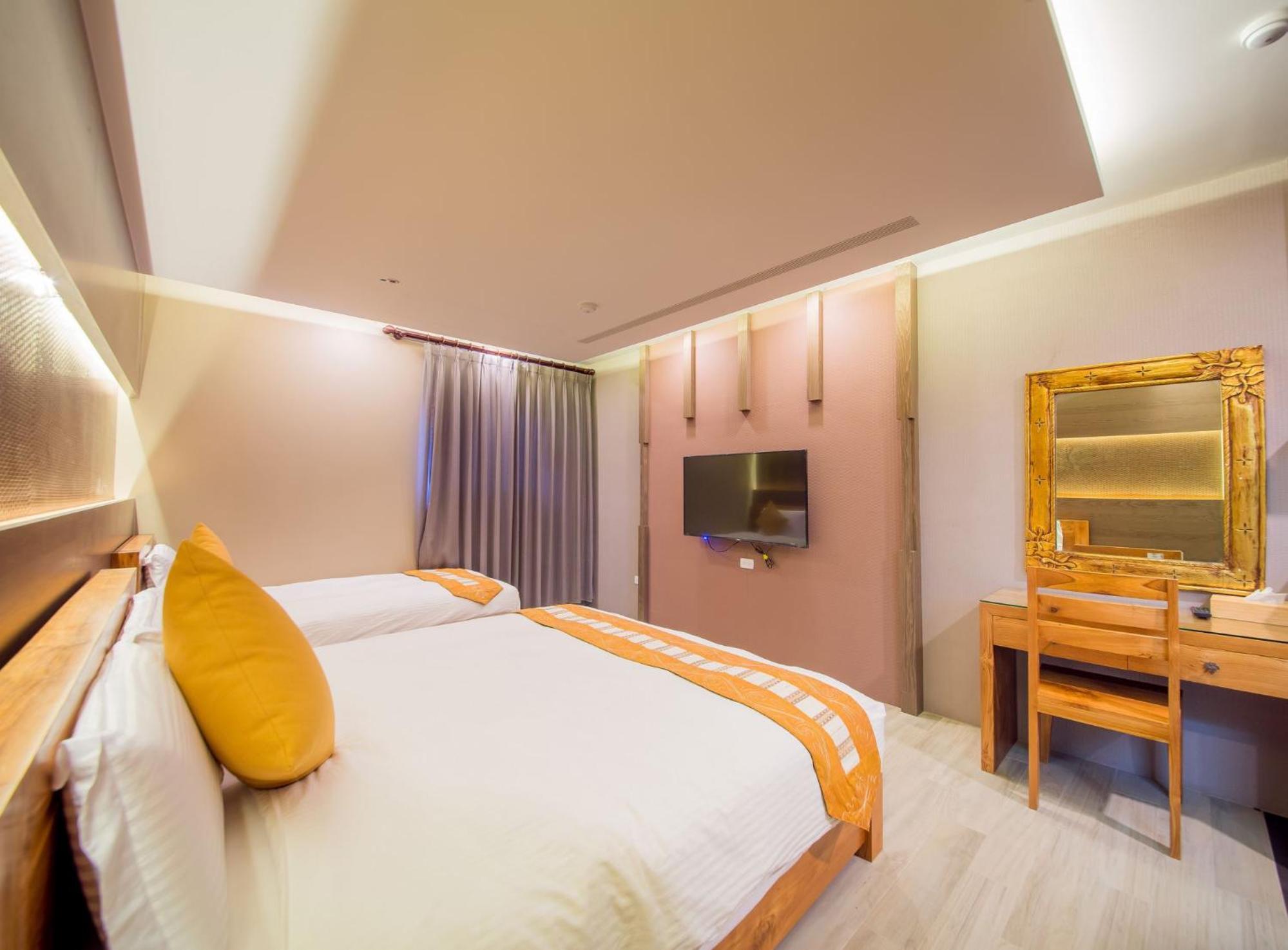 Standard Twin Room photo 2