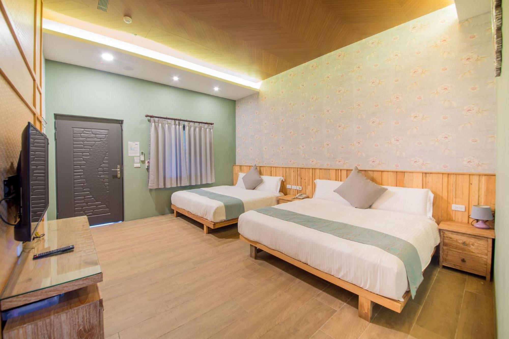 Quadruple Room photo 2
