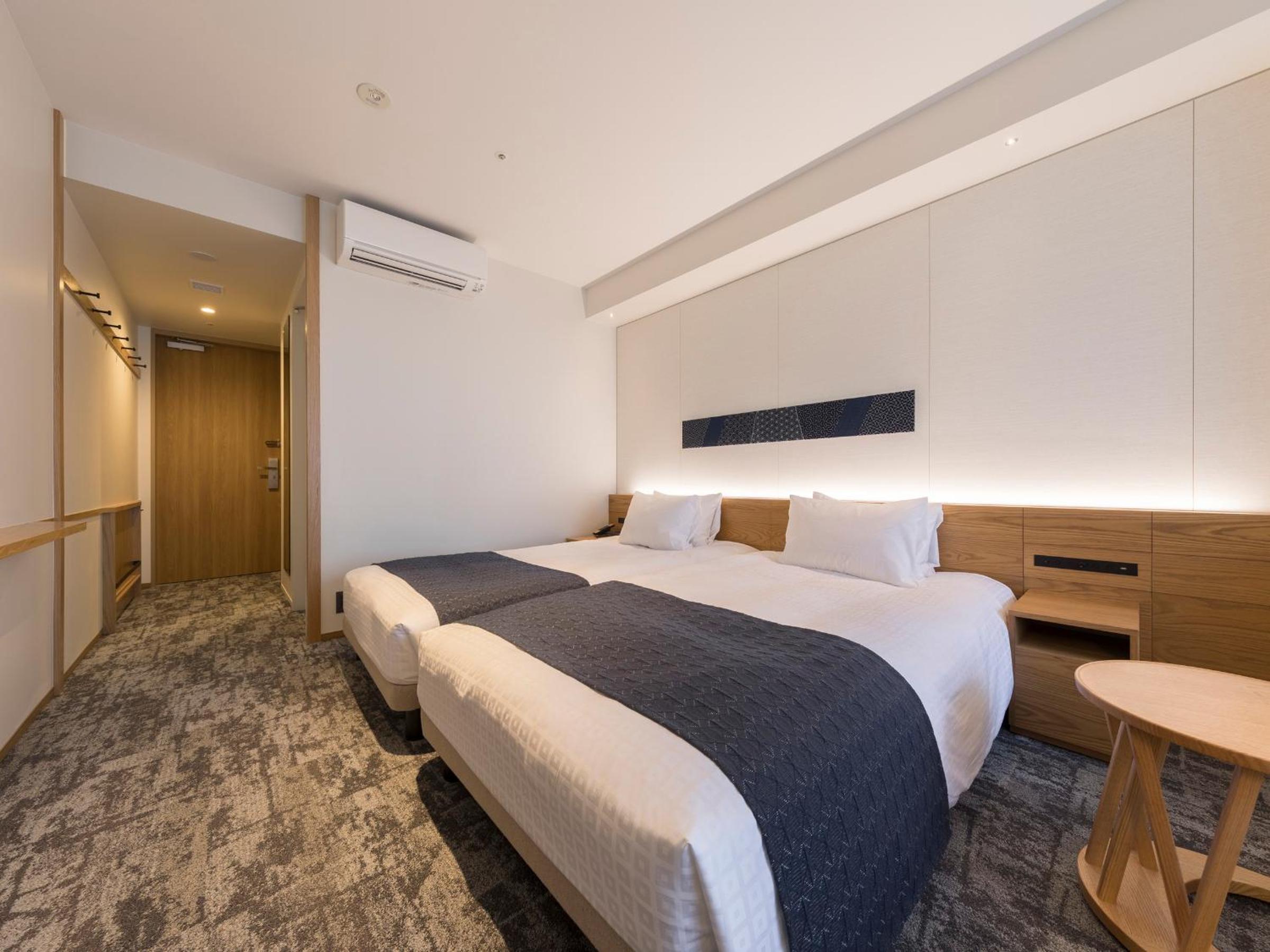 Superior Twin Room - Non Smoking - Photo 6