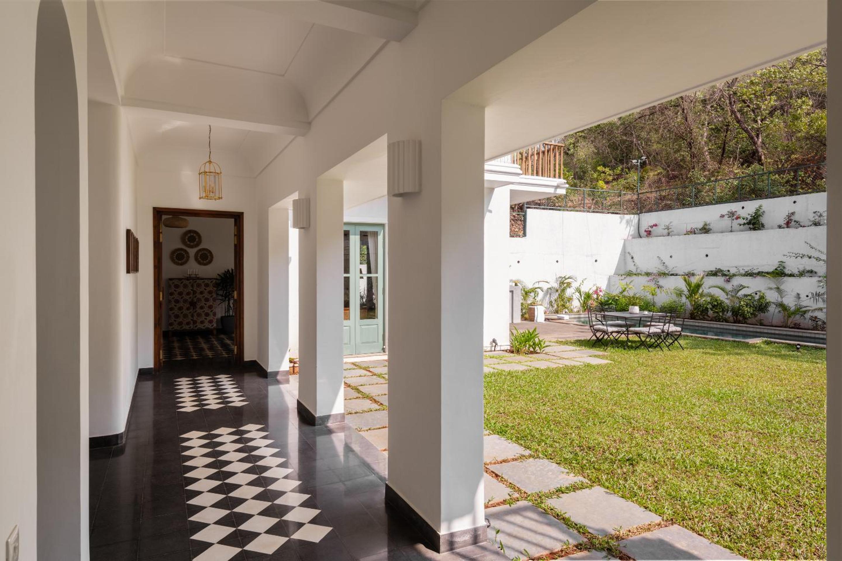 La Estada 04|Patio|Kitchen|Full Power Back-Up|WiFi photo 3