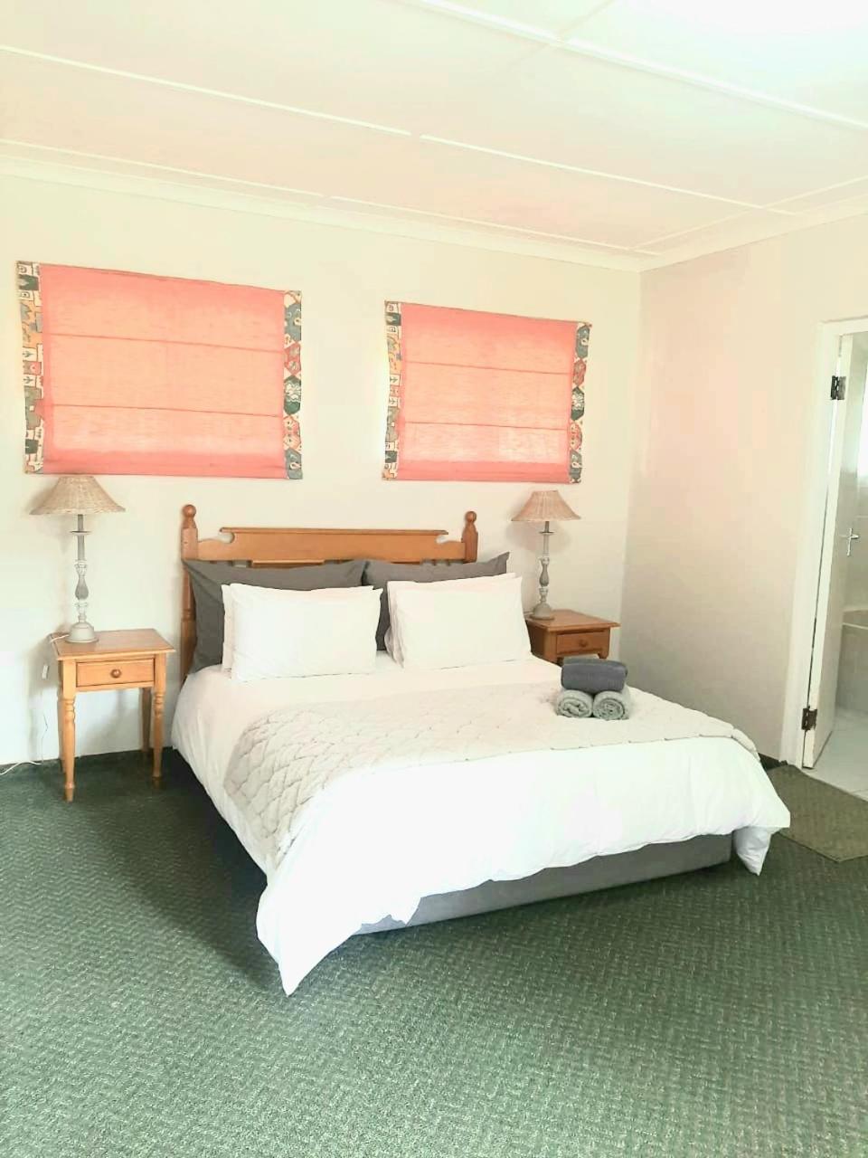 Double Room with Mountain View - Photo 2