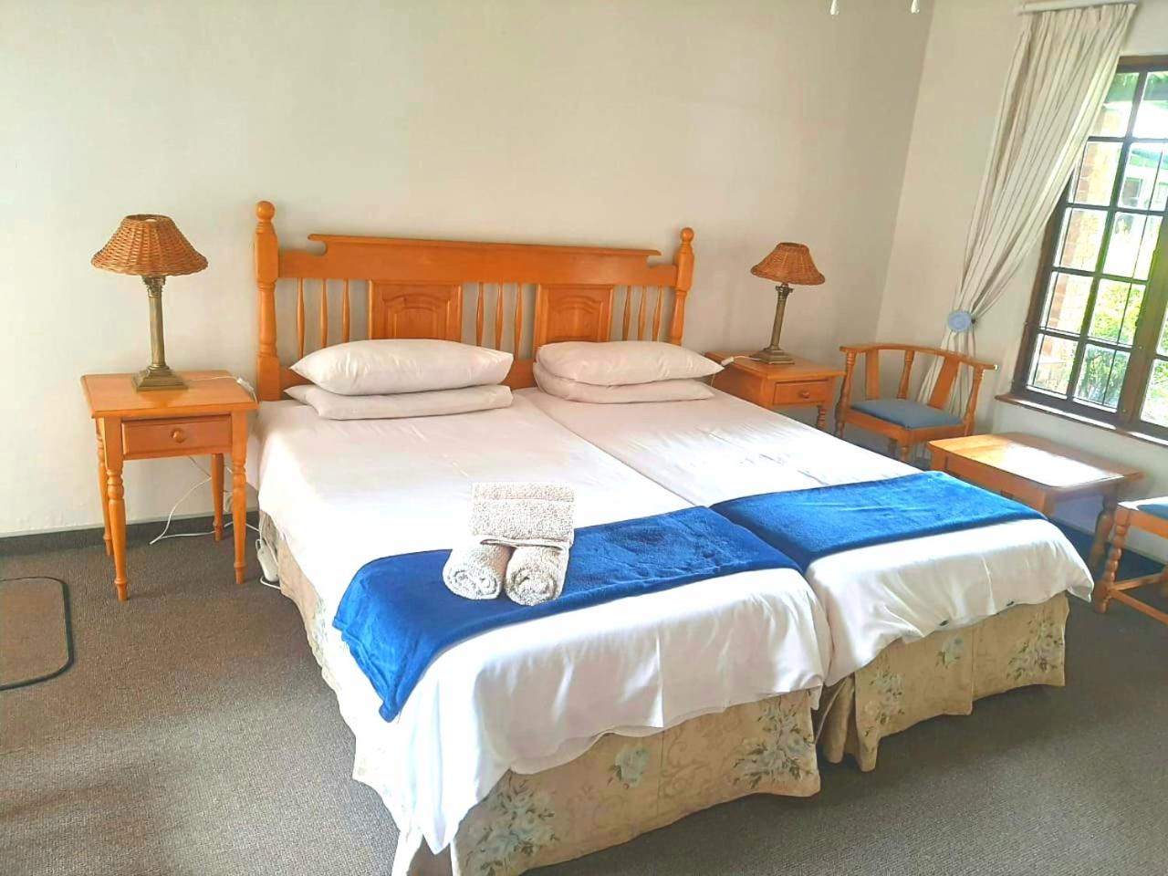 Double Room with Mountain View - Photo 3