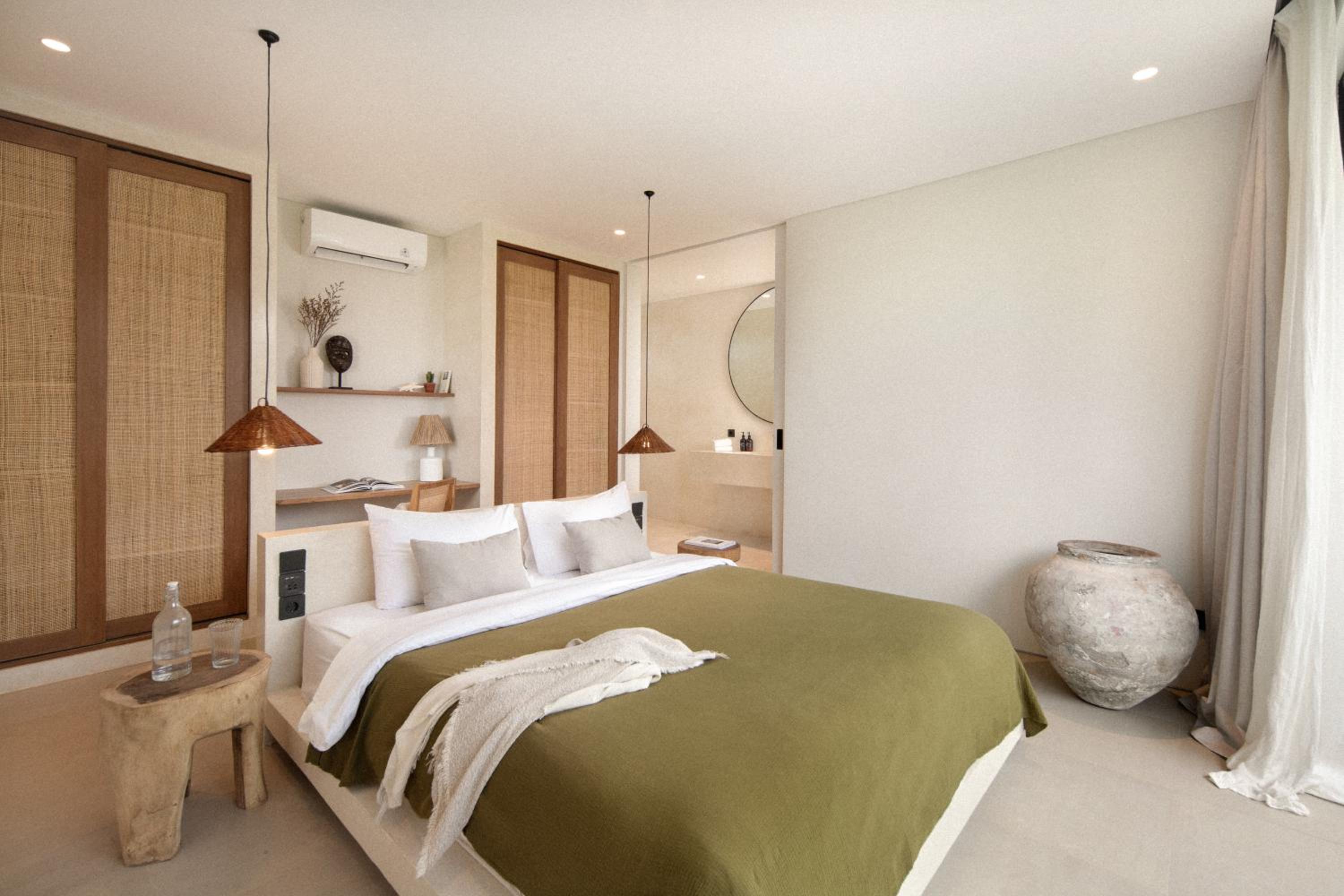 Two-Bedroom Villa - Photo 9