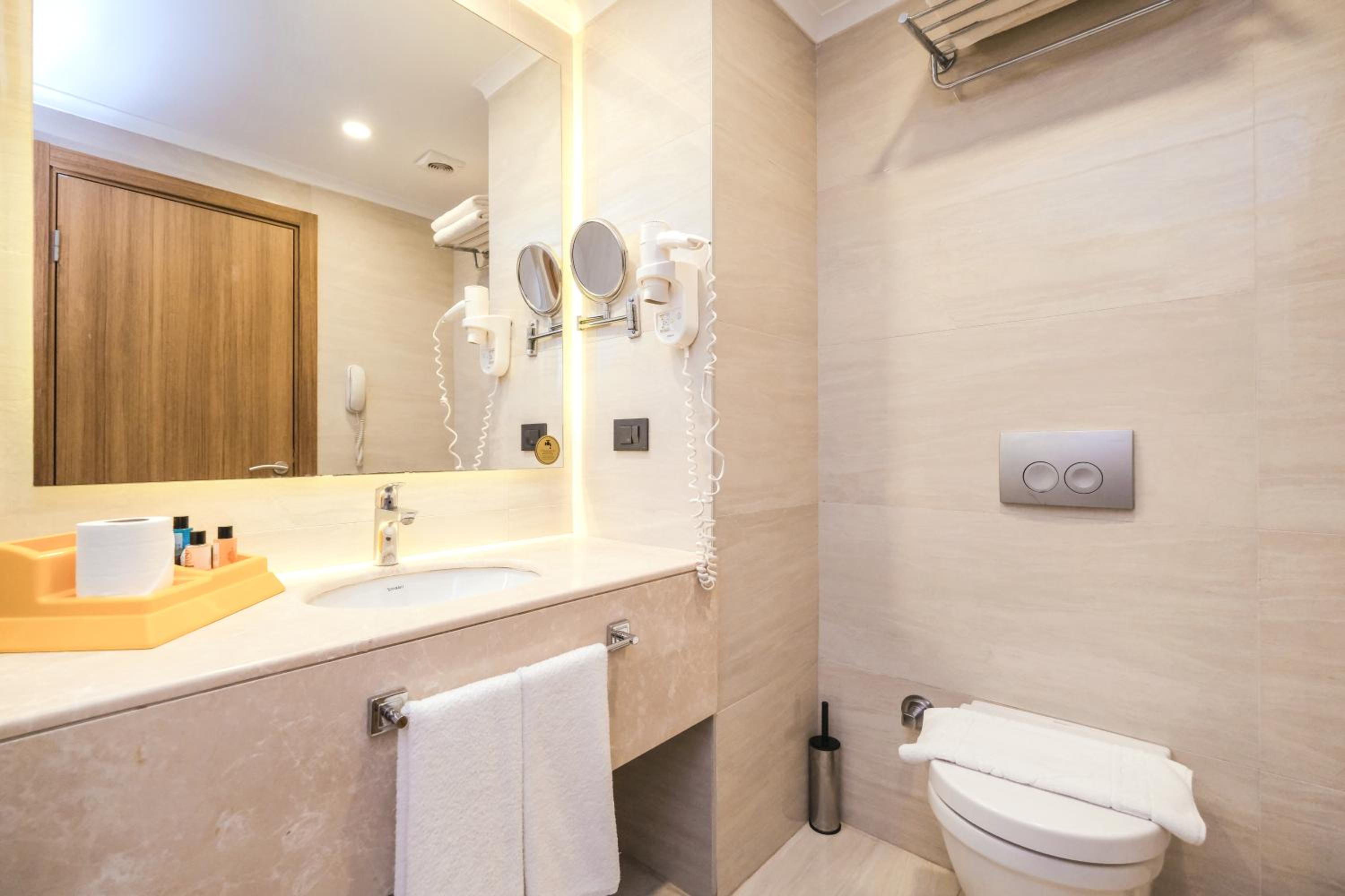 Standard Double Room - Photo 2