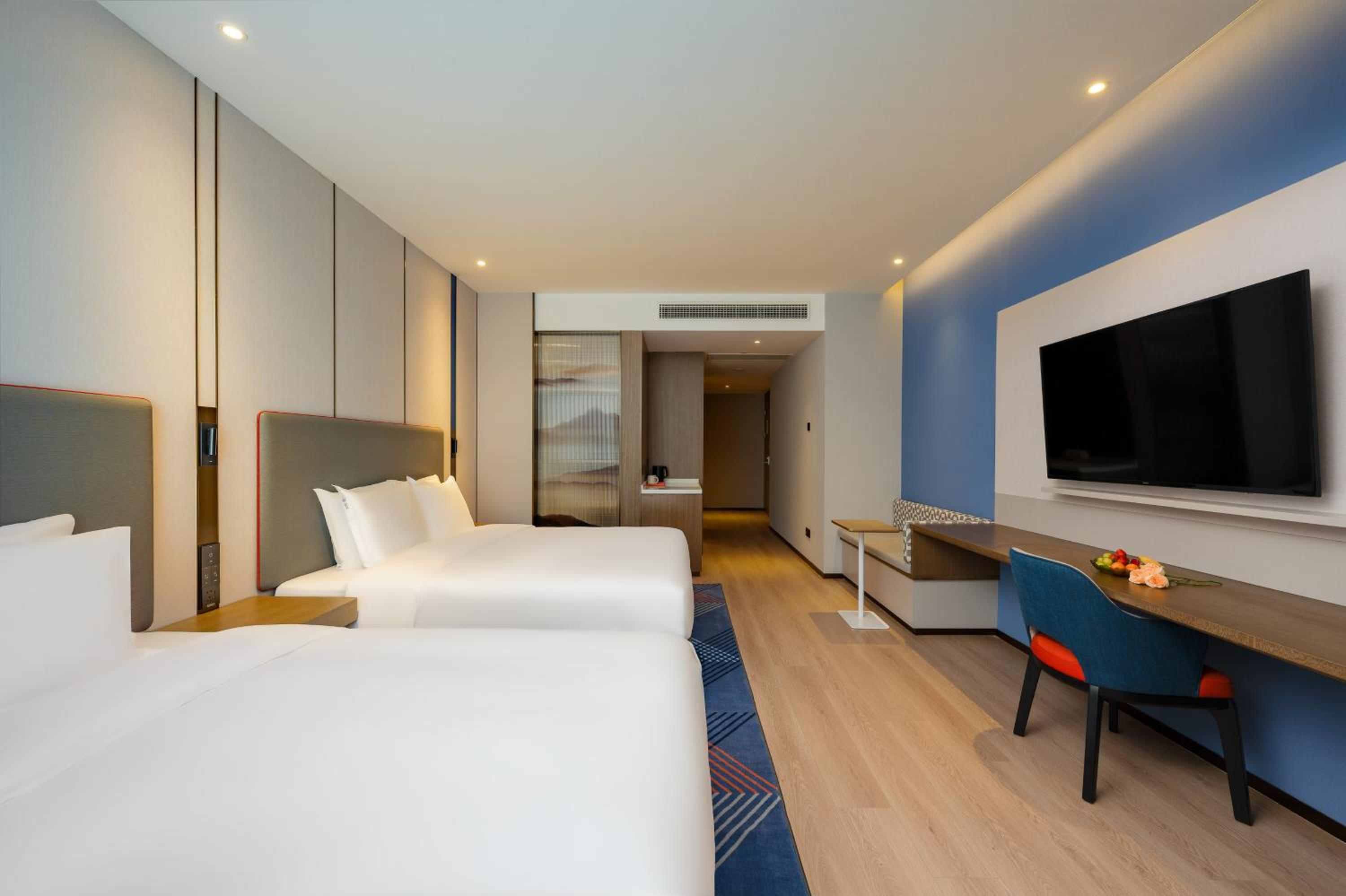Standard Room with One King and One Single Bed - Kid Theme