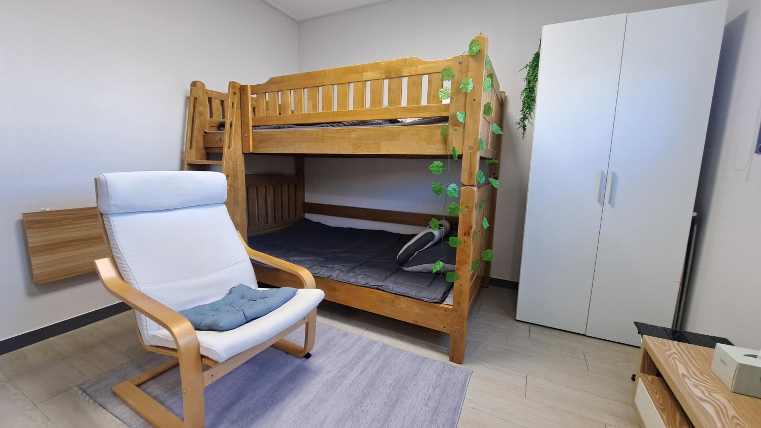 Twin Room - Photo 6