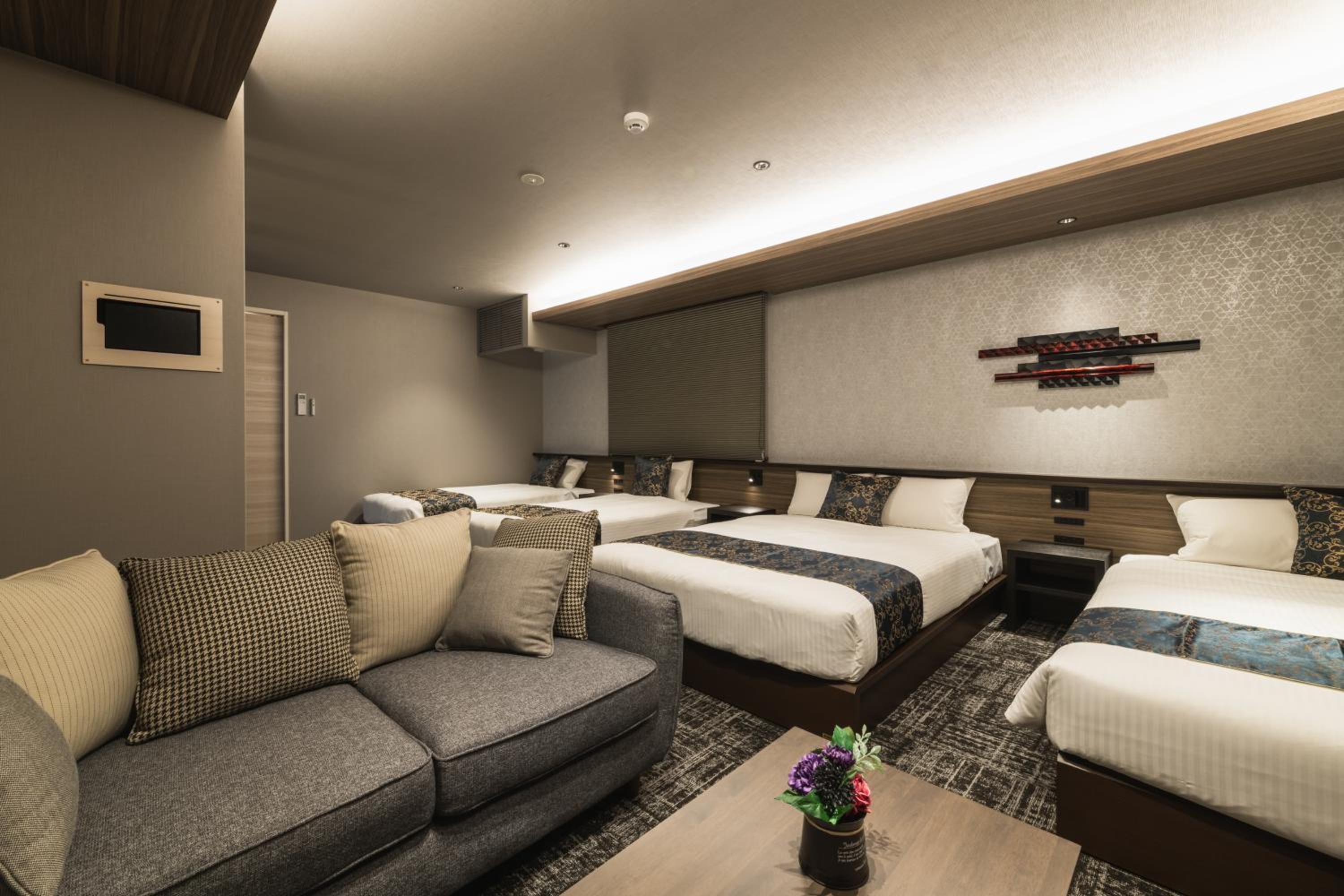 Superior Suite - Photo 1