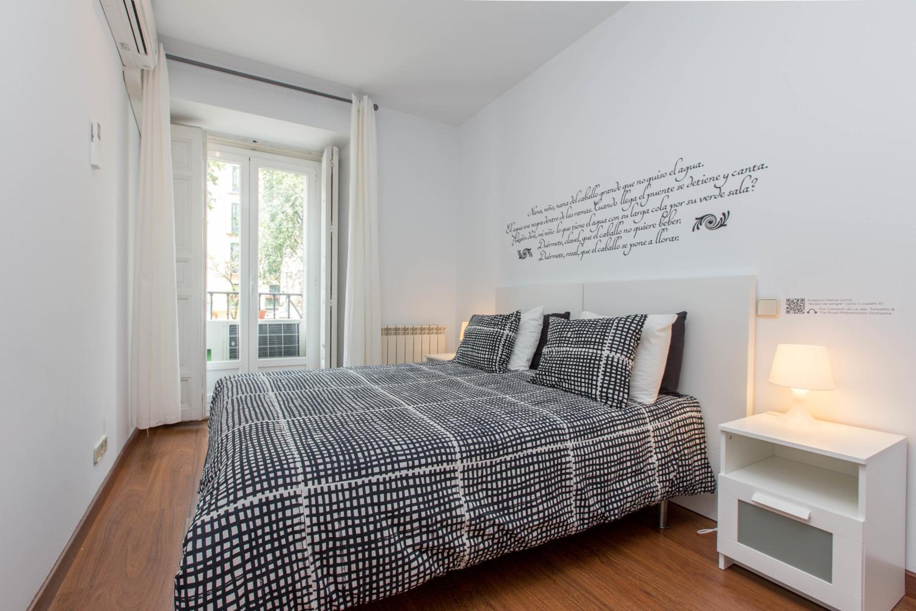 Two-Bedroom Apartment - Photo 16