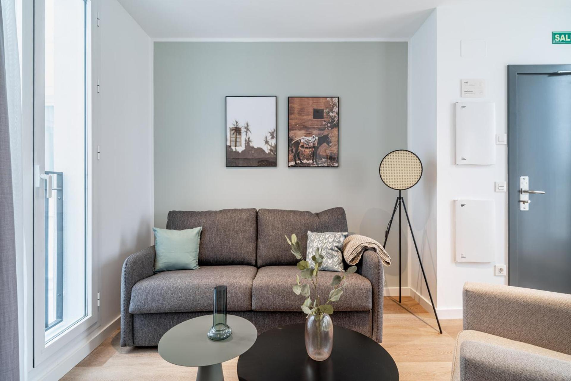 One-bedroom Apartment with terrace - Photo 6