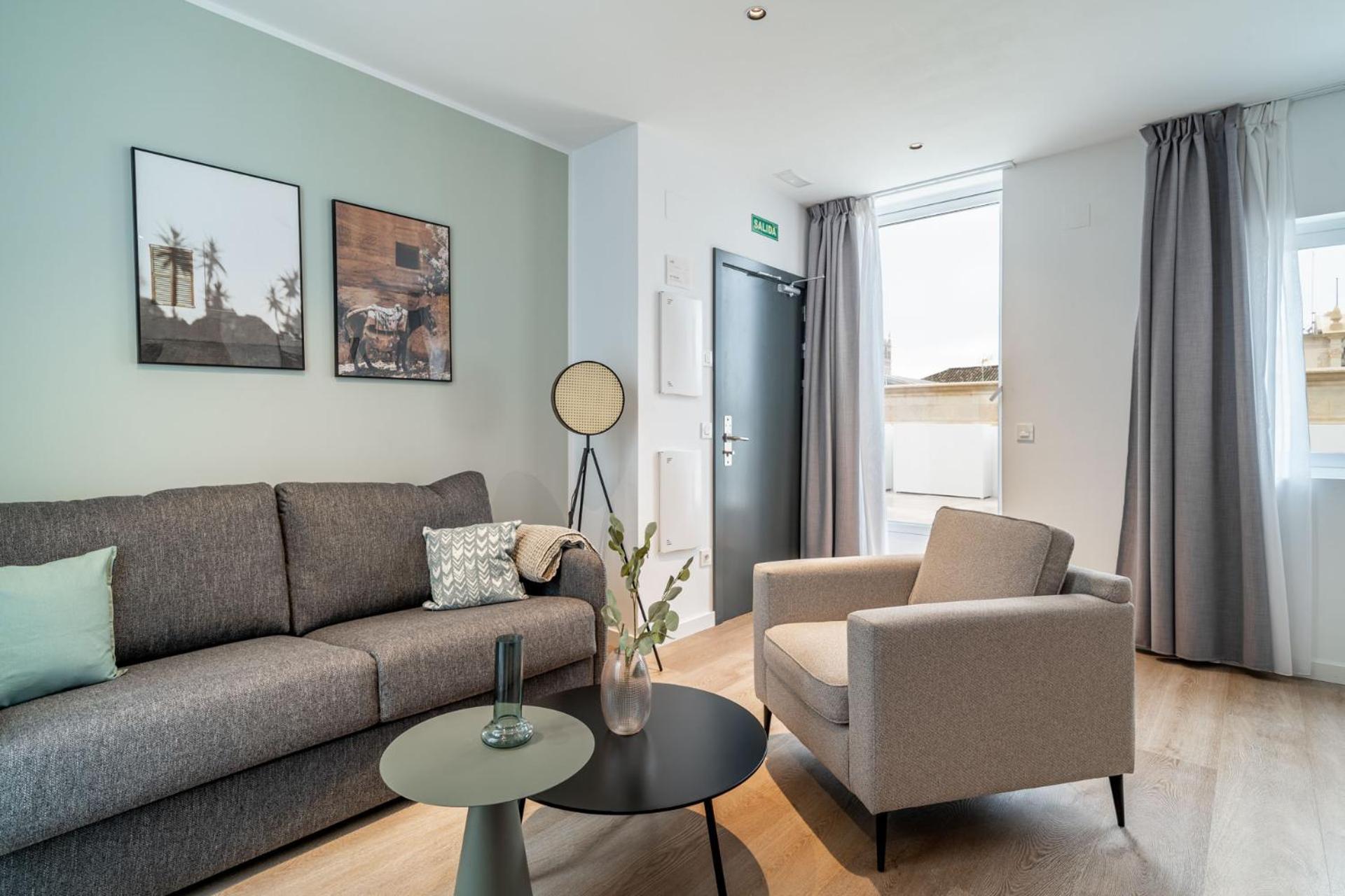 One-bedroom Apartment with terrace - Photo 10