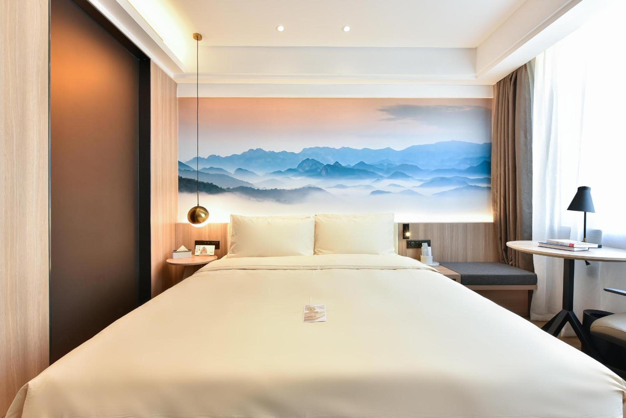 Grand Deluxe Double Room