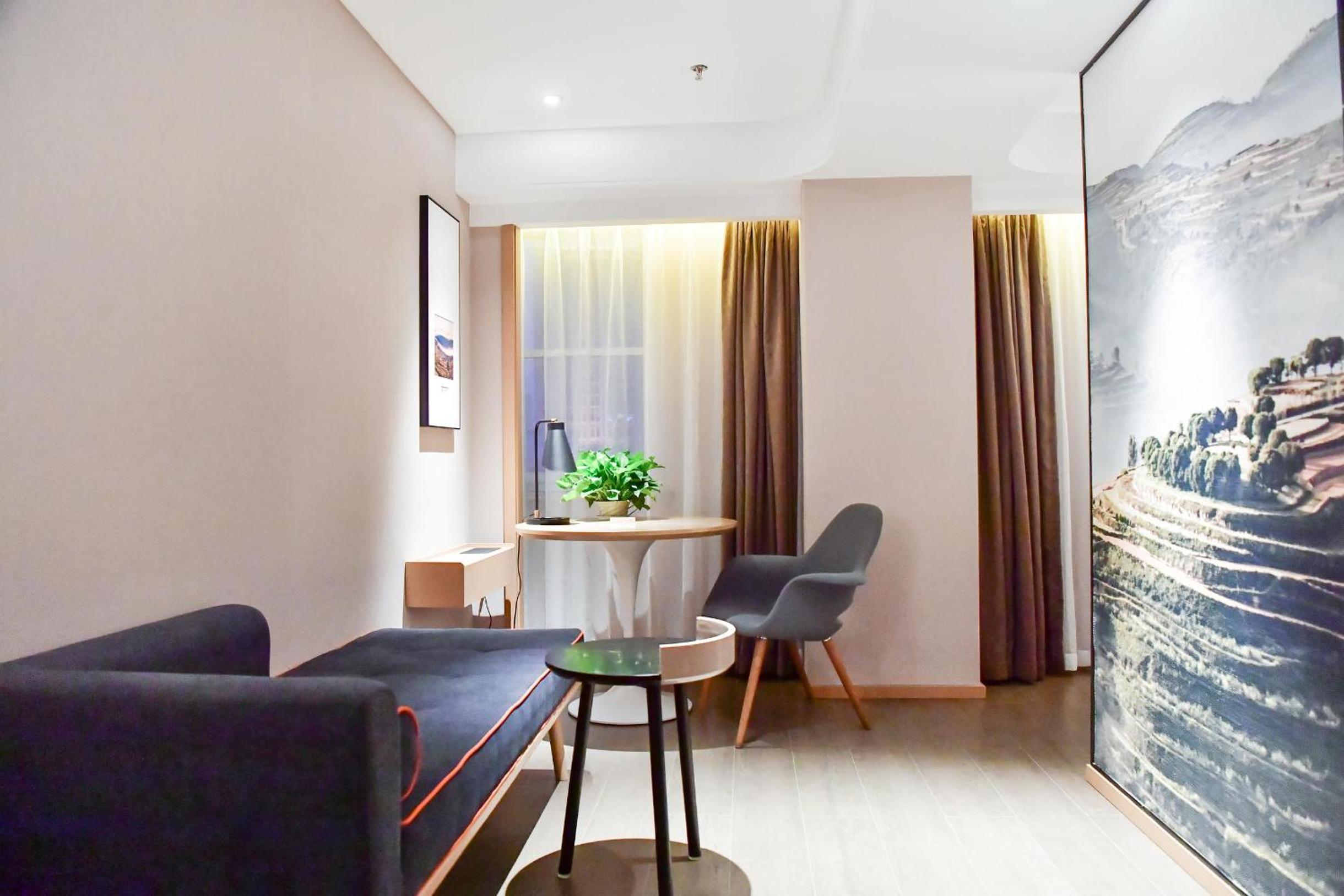 Superior Twin Room photo 2