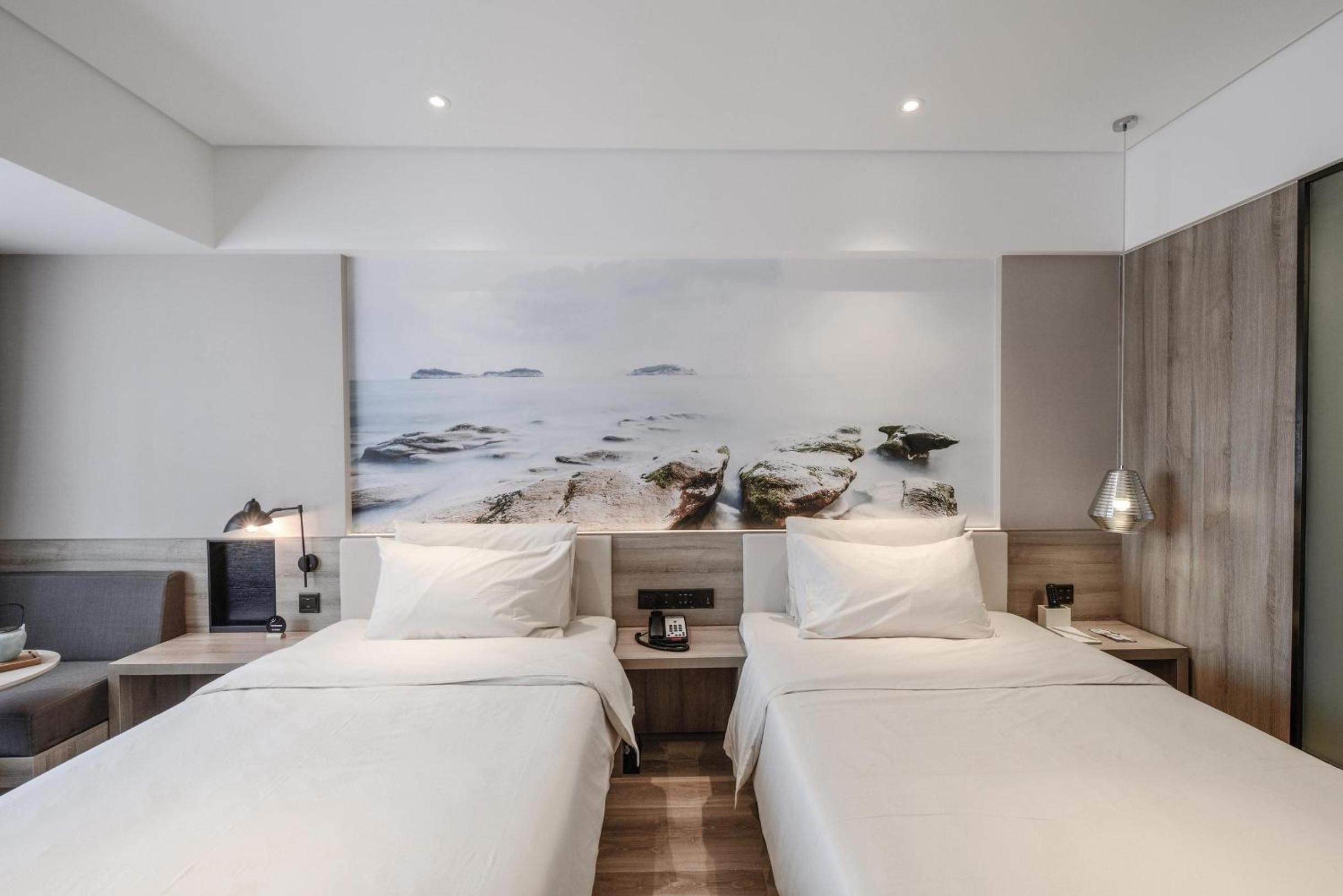 Superior Twin Room photo 2