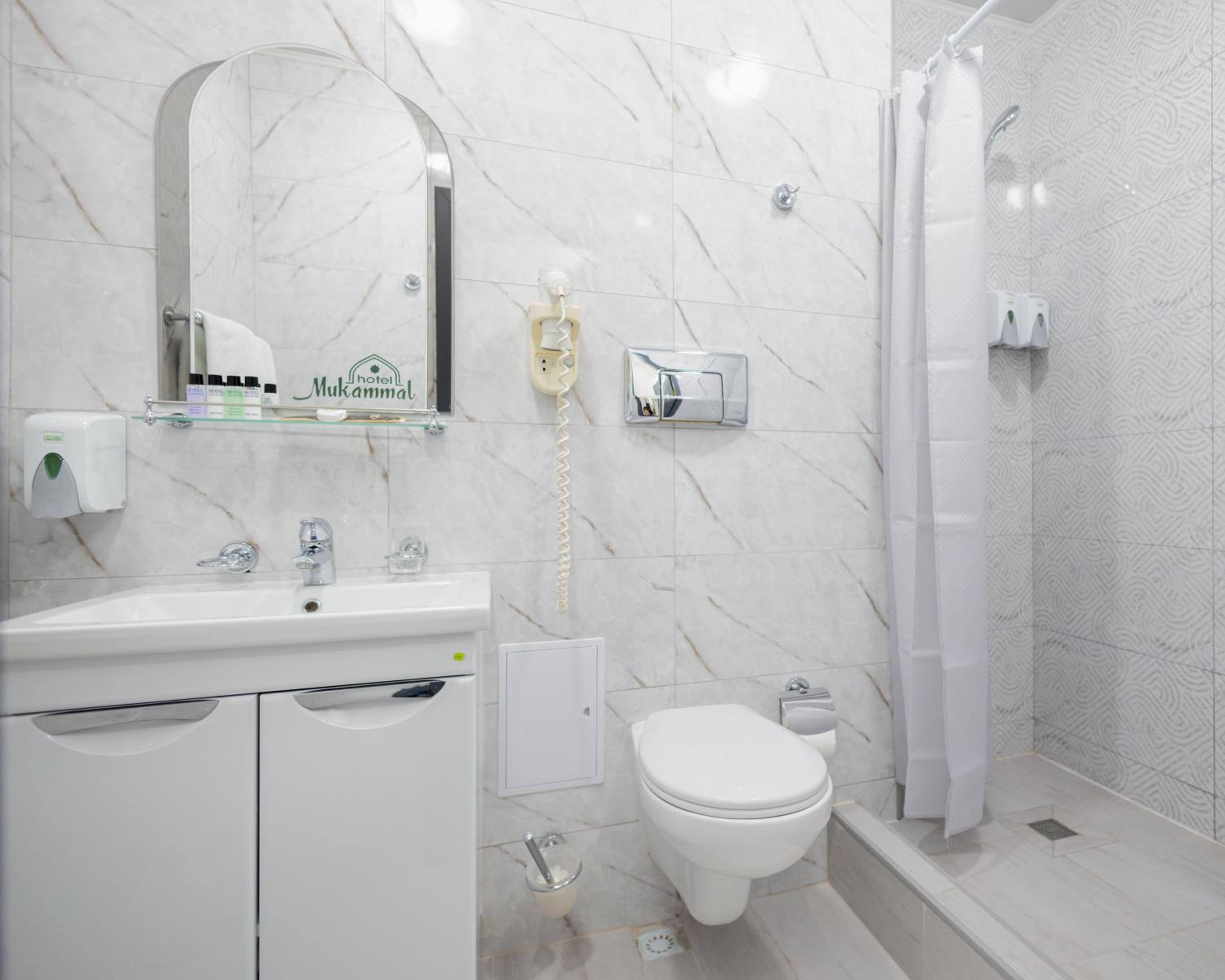 Standard Twin Room - Photo 8